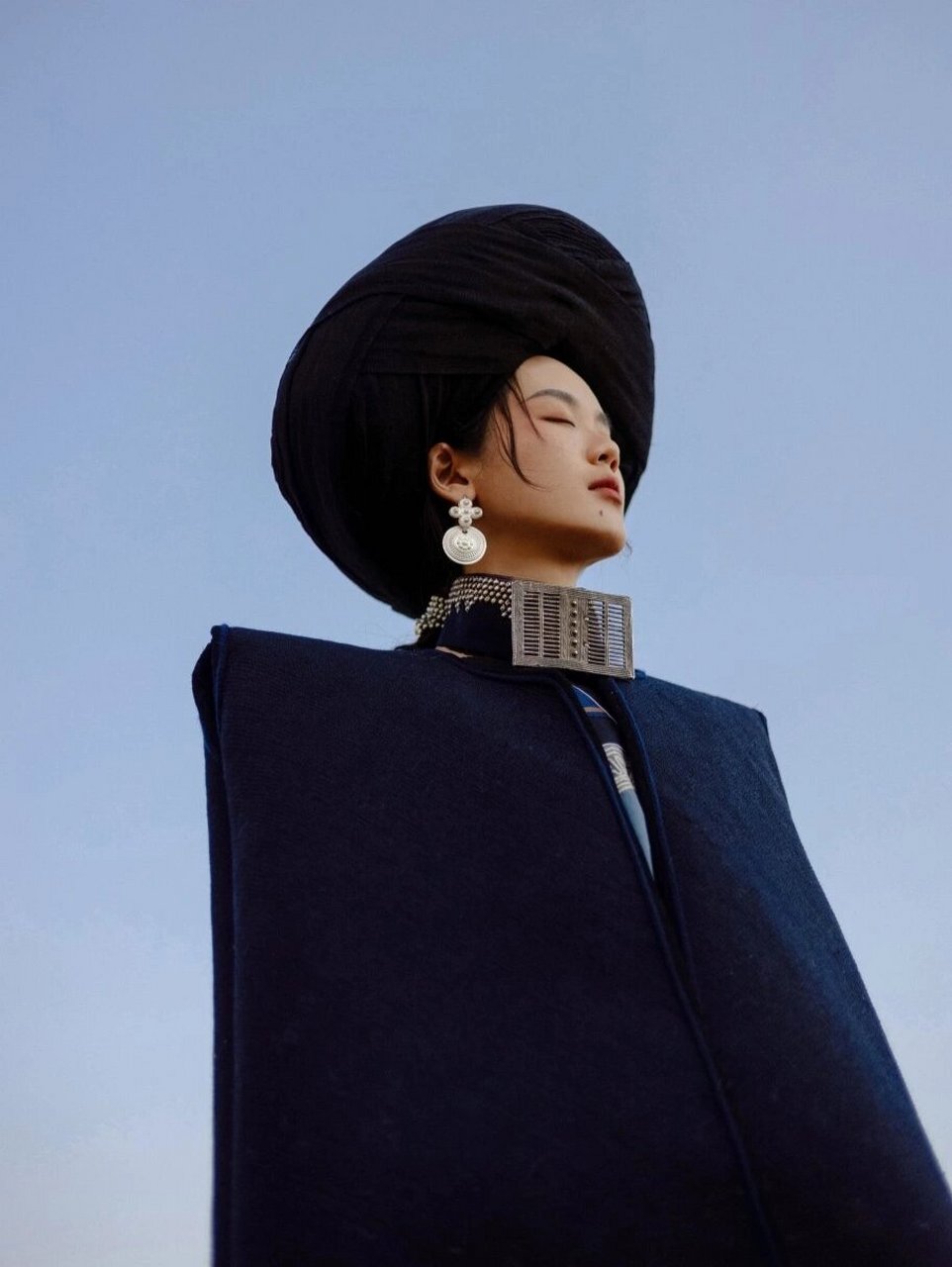 丽江彝族写真《布拖女郎》穿越千年的时尚感 【彝族】 历史悠久已有