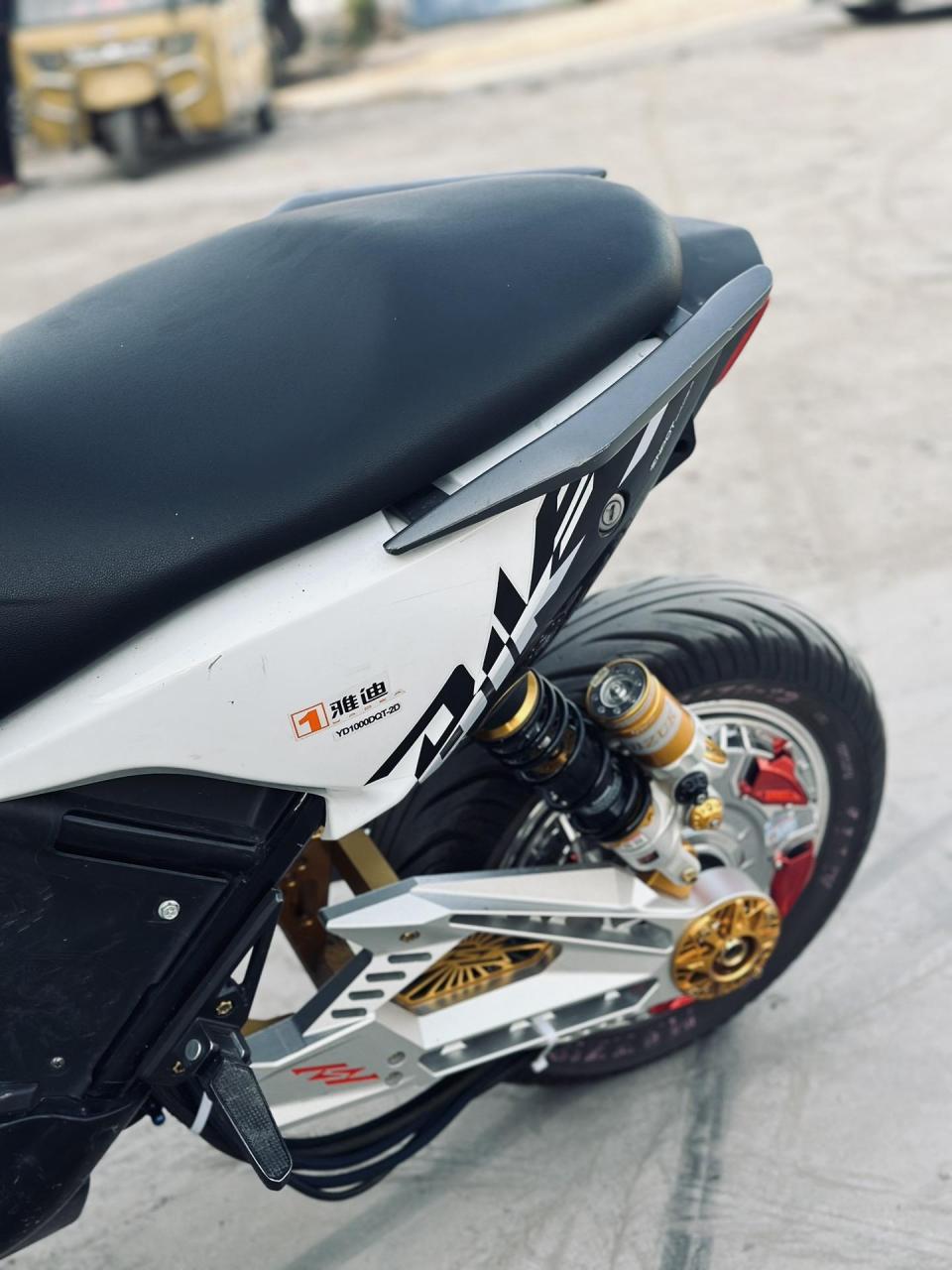 雅迪x5改装案例.