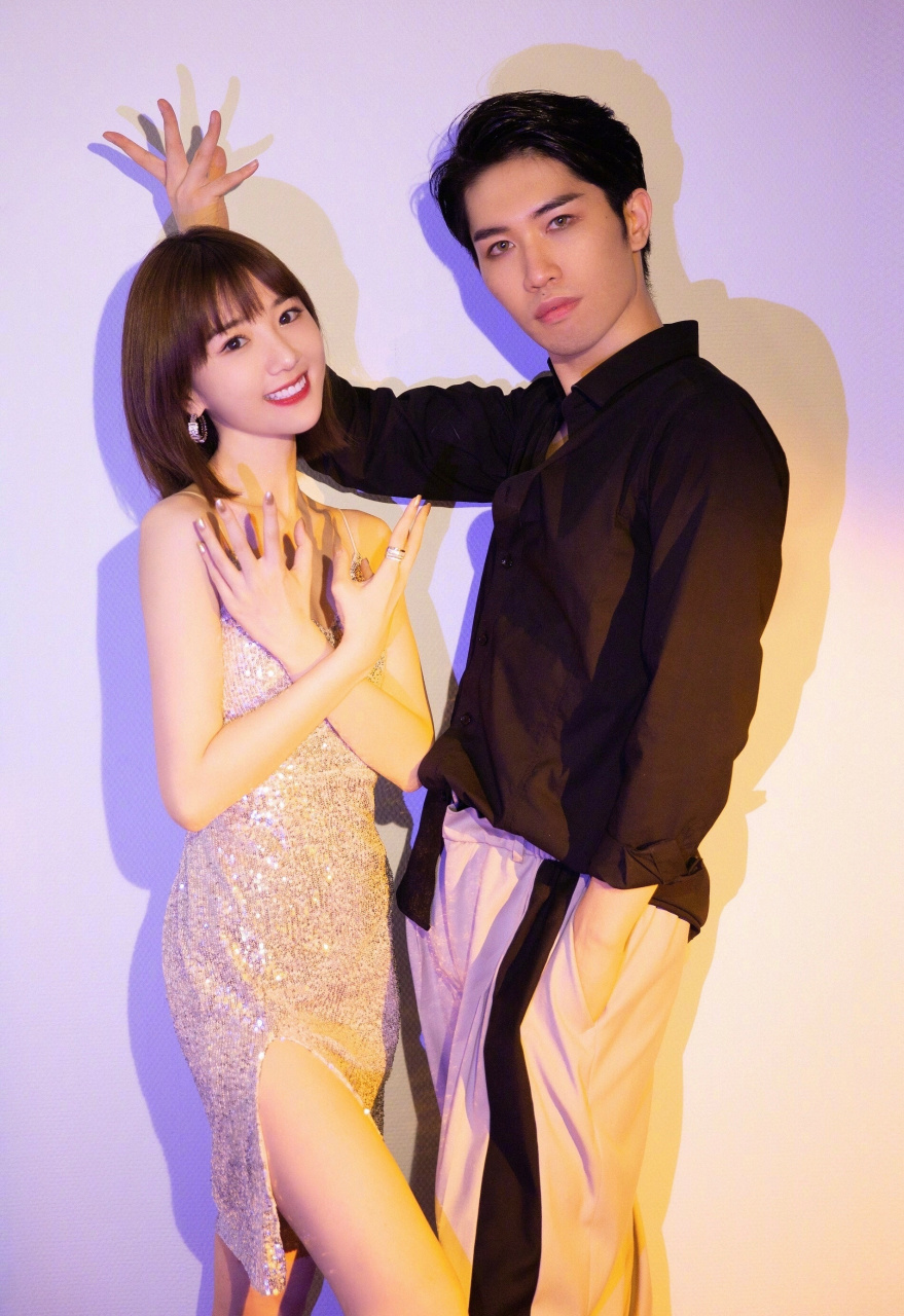 毛晓彤《蒙面舞王》舞台直拍不得不说晓彤真的舞技超群