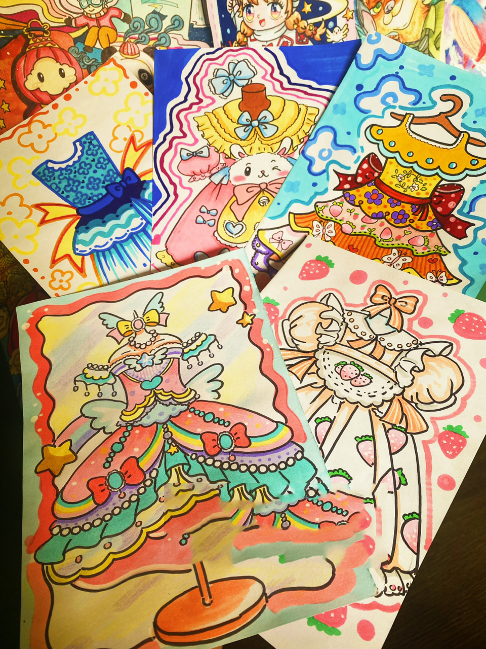 线稿私我哦 适合4-8岁小朋友上的服装设计课程,创意儿童画,设计自己的