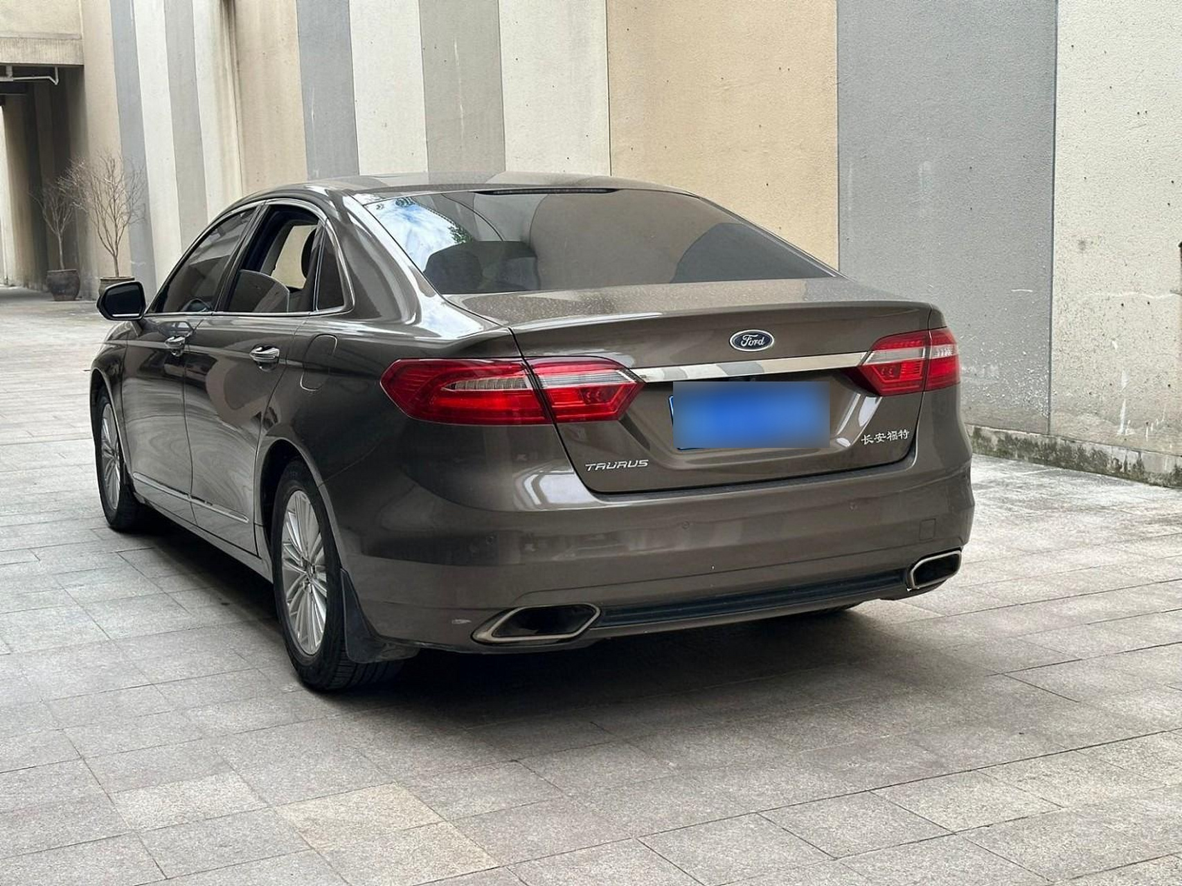 福特2015款金牛座2.0gtdieco. 福特 2015款金牛座 2.