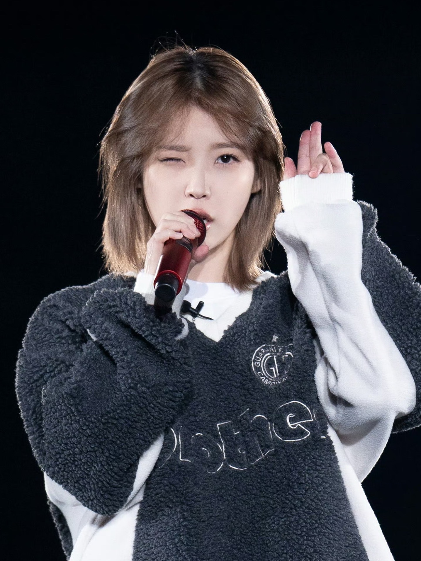 师给人家剪了个超iu短发图片iu白色短发图片高层次短发型图片iu短髮