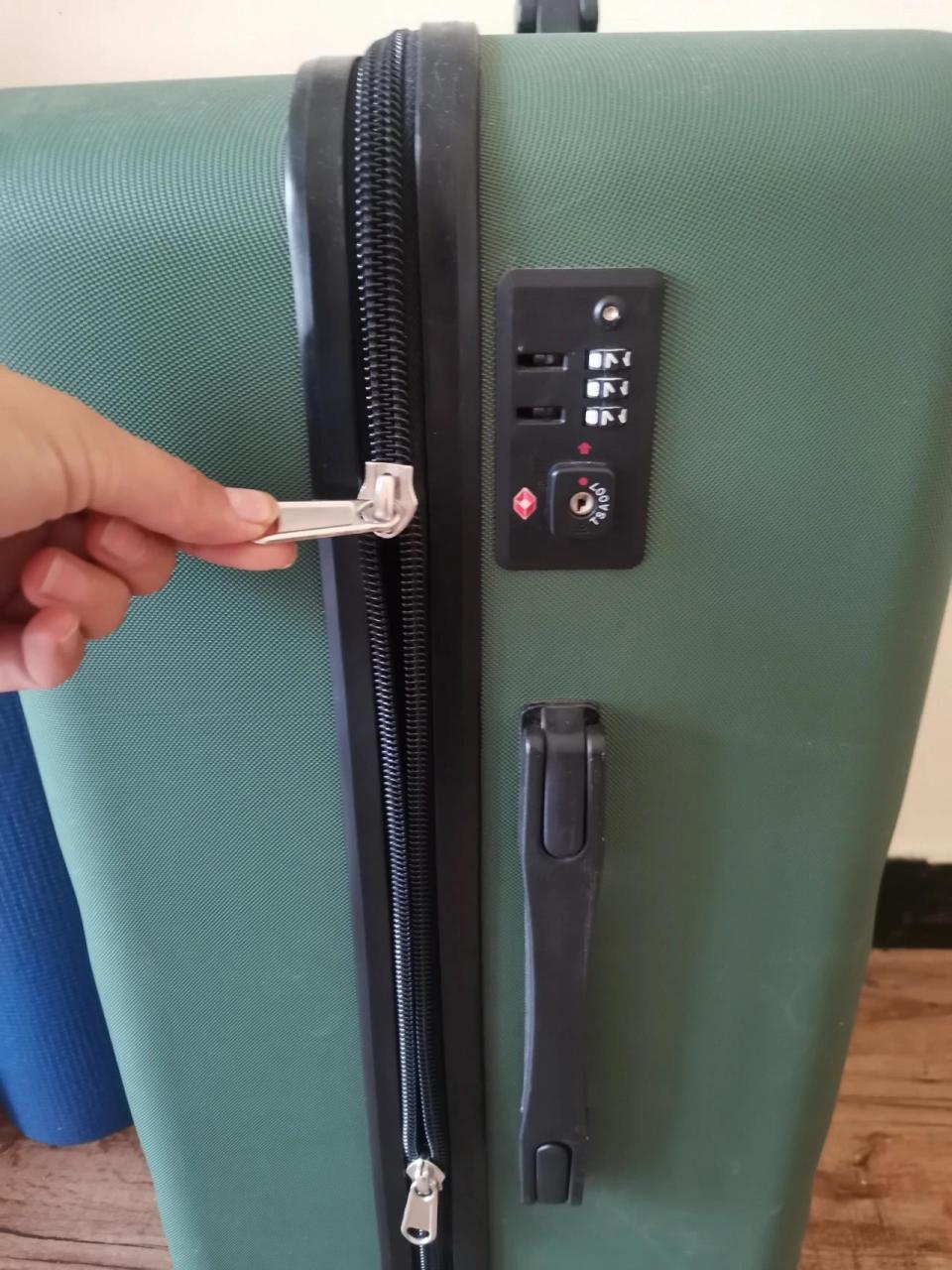 拒绝浪费,自修行李箱拉链 拉杆箱拉链坏了,首先想到找个修理师傅,一问