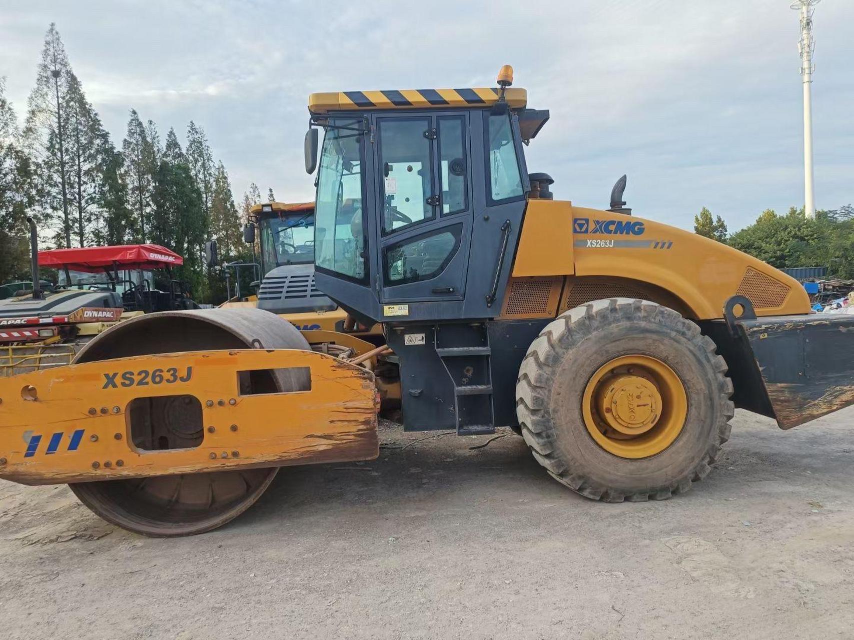 19年徐工263j压路机,3000多小时,极品车况,整车原版