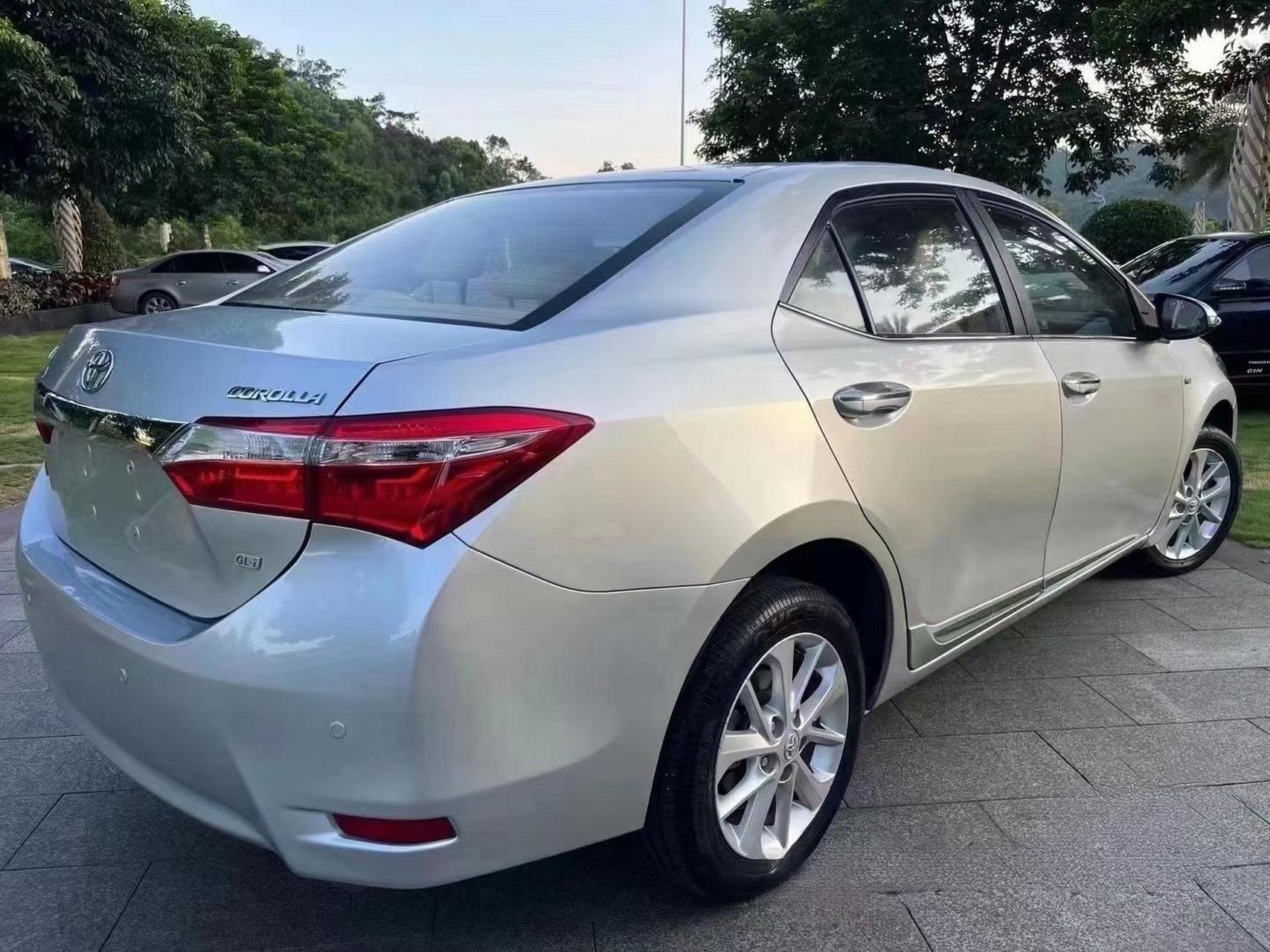 17年丰田卡罗拉1.