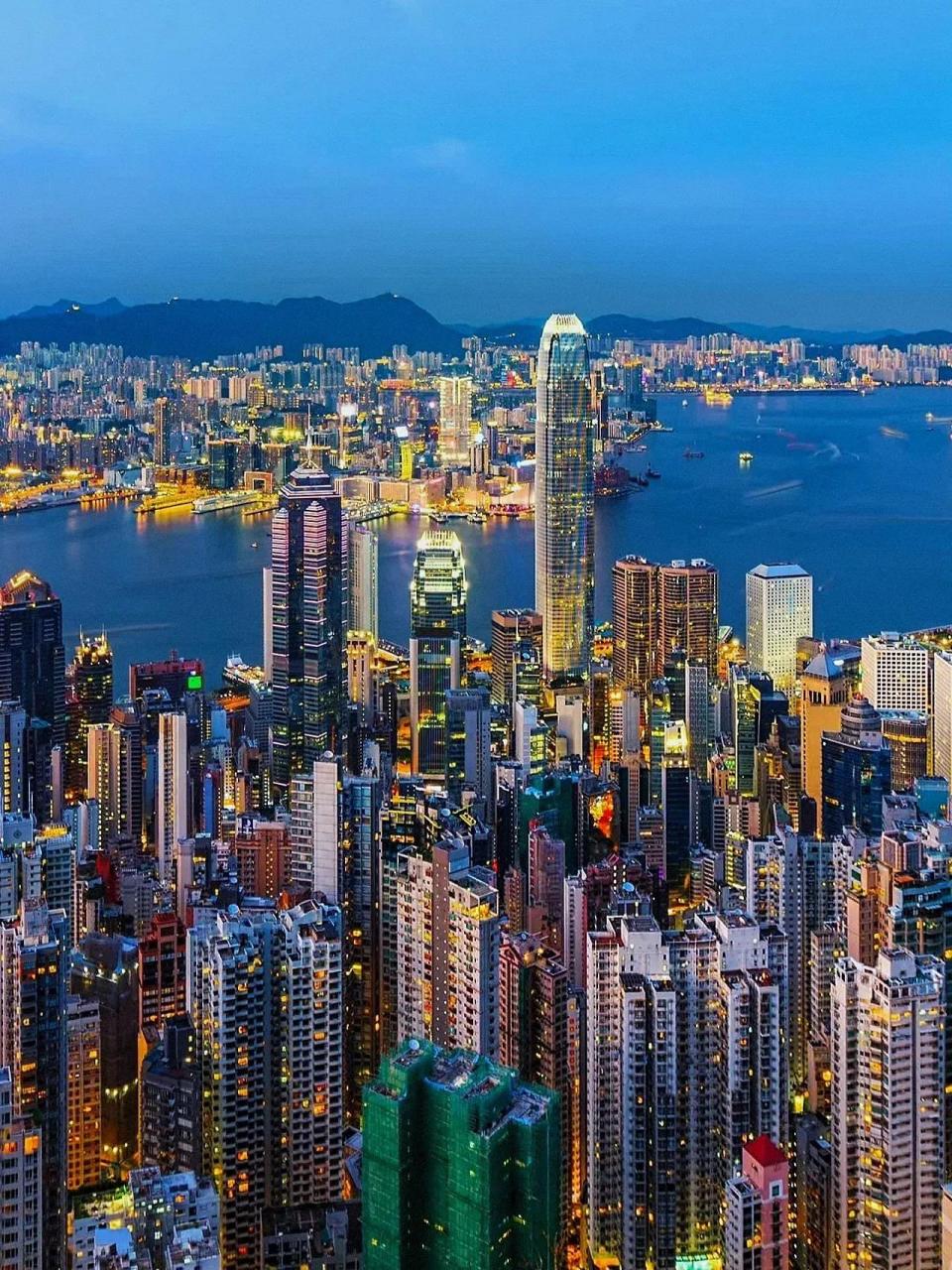 亚洲四小龙之东方之珠香港 香港特别行政区,简称"港",全称中华人民