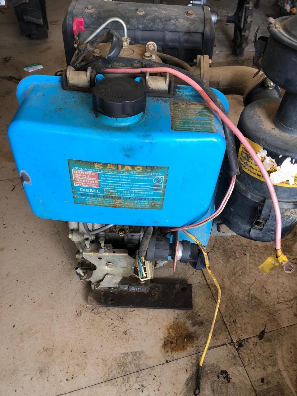 2台风冷柴油机处理,192凯奥,195科普,使用3年左右.