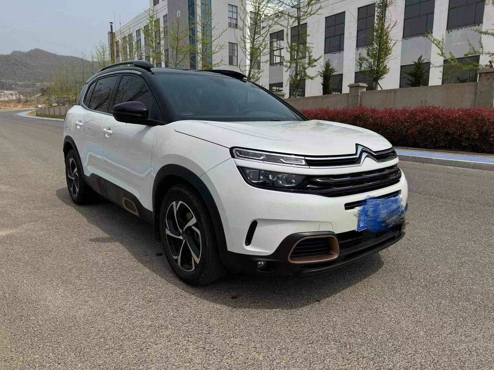 新到2020年雪铁龙天逸c5,1.