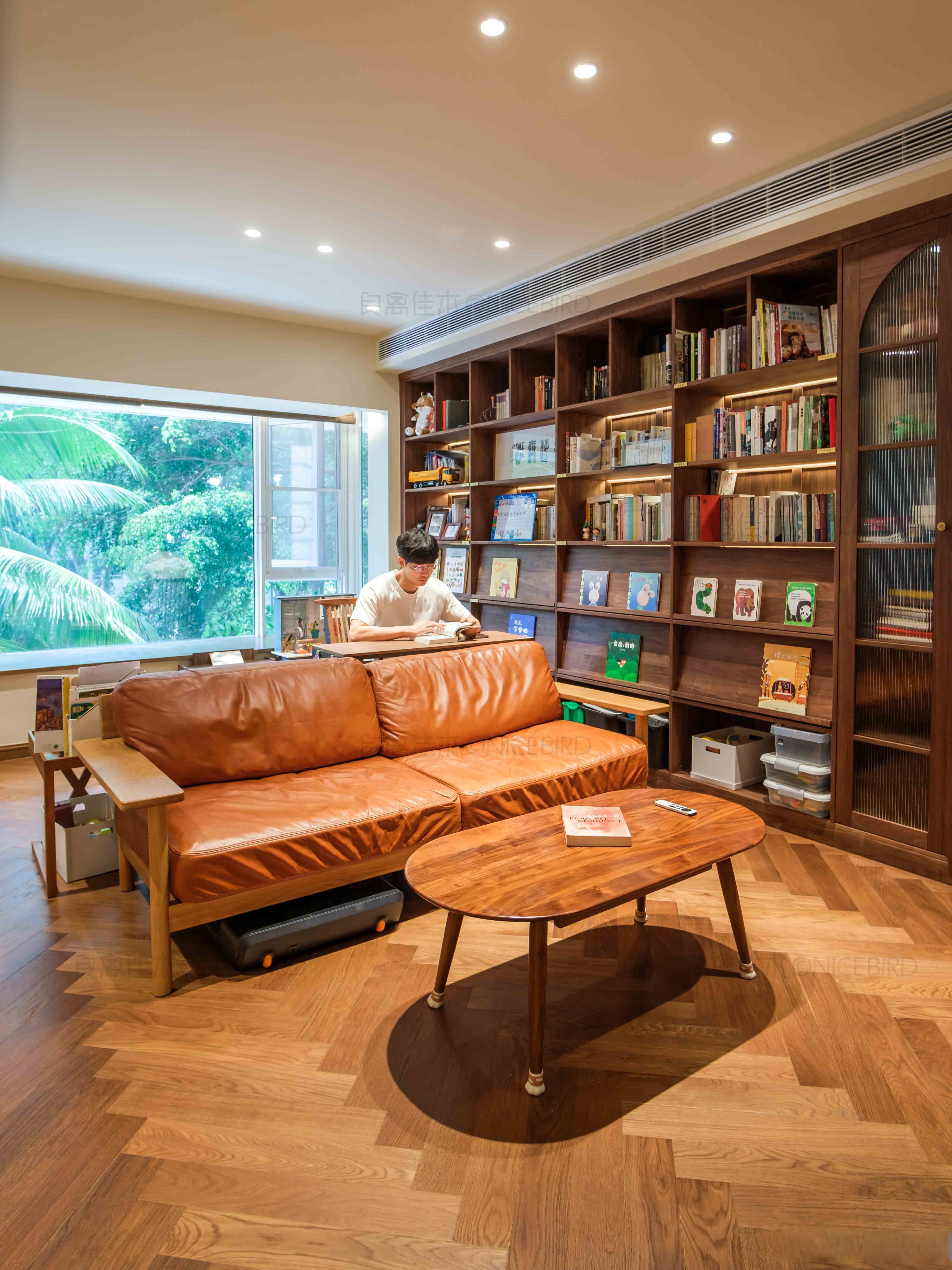 焕新生活季##家的疗愈角##实木家具# 有人问实木家具和哪种装修风耨