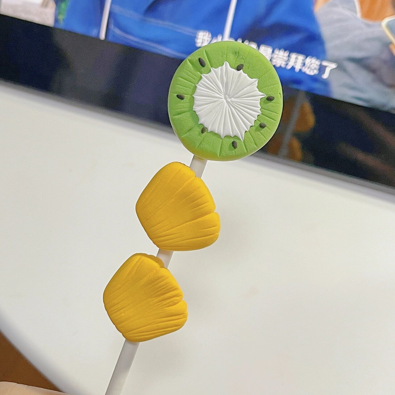 超轻粘土61迷你冰糖葫芦串91附细节图 材料:超轻粘土 草莓91