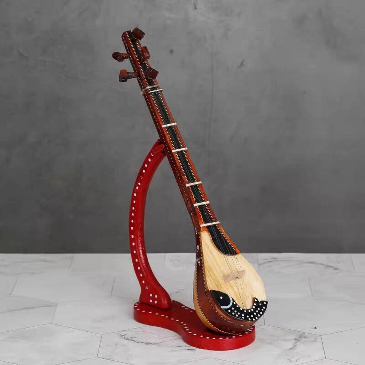 维吾尔族的传统乐器 维吾尔族的传统乐器 都塔尔  弹布尔  热瓦普  艾