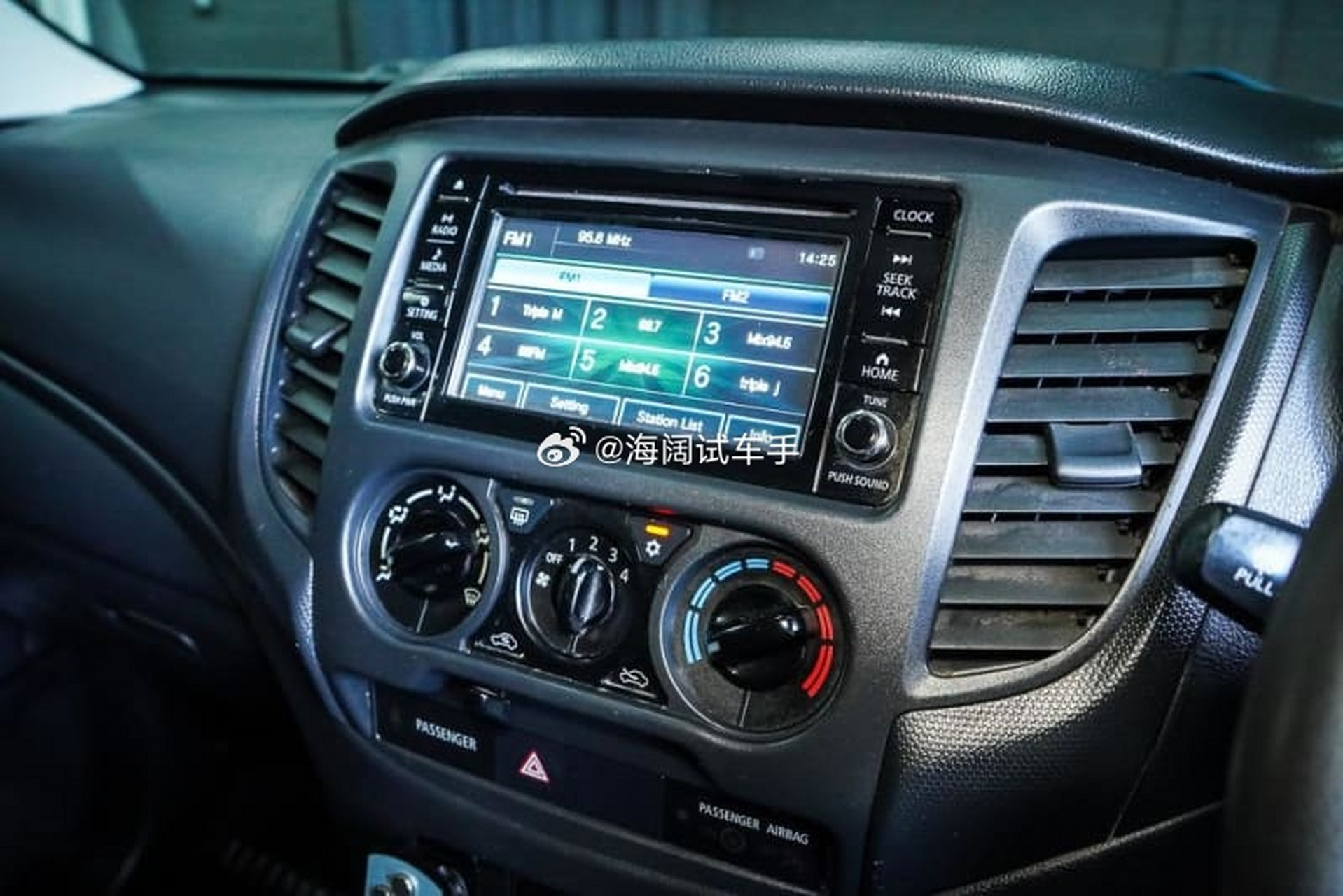 三菱l200皮卡,这玩意是手动挡后驱单排版,2.