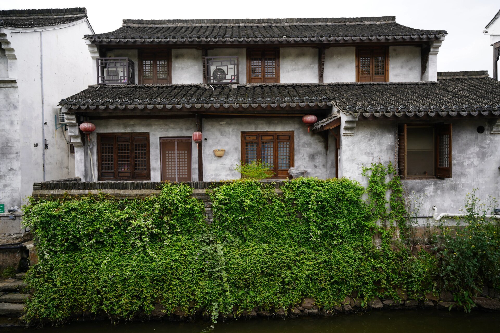 丰惠古镇 每一座城市都有属于自己的古镇,不论古镇的大与小,繁华与