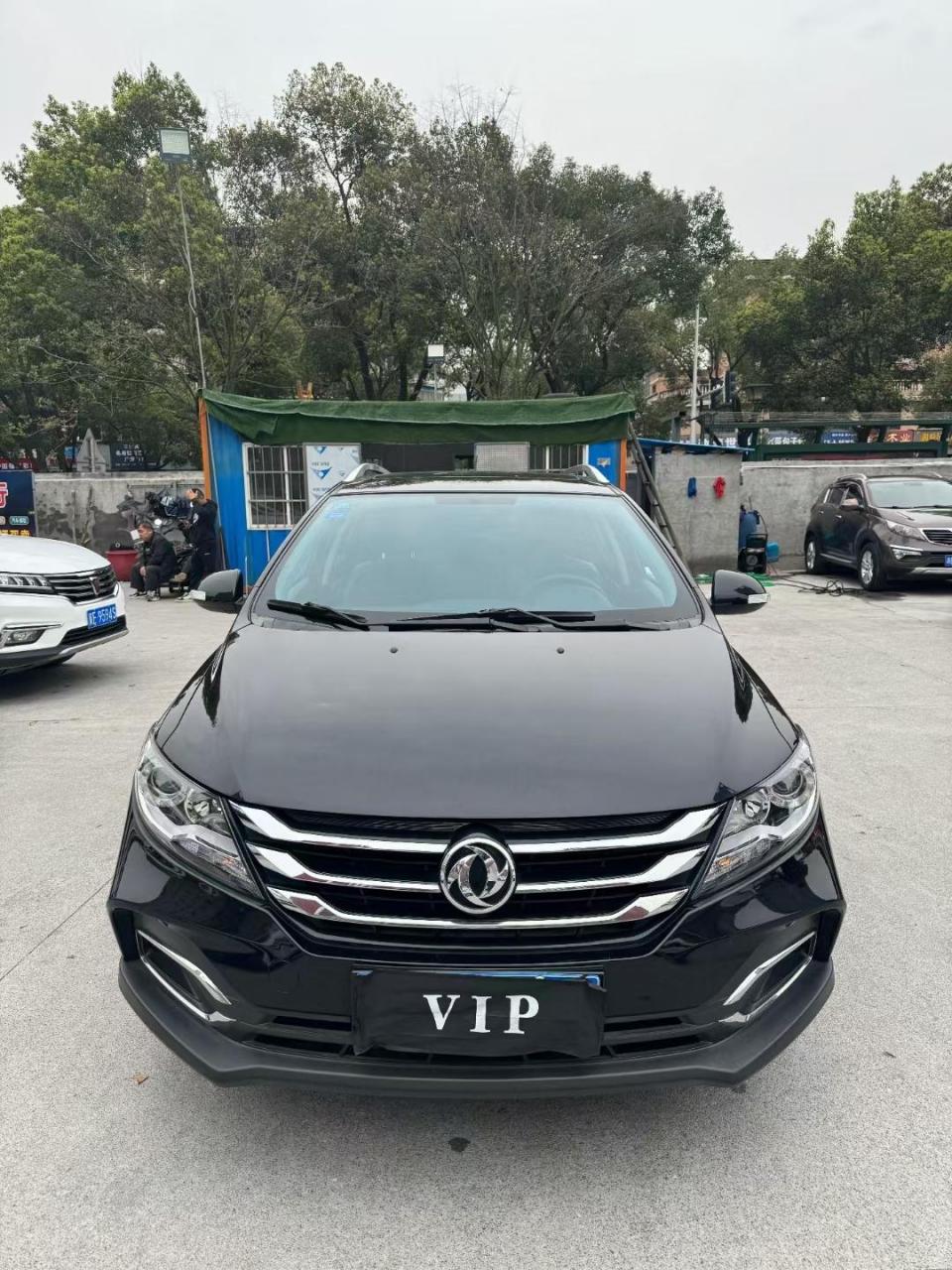 出售新到店 上牌时间:19年上牌 个人私家一手车 品牌:东风风神ax3