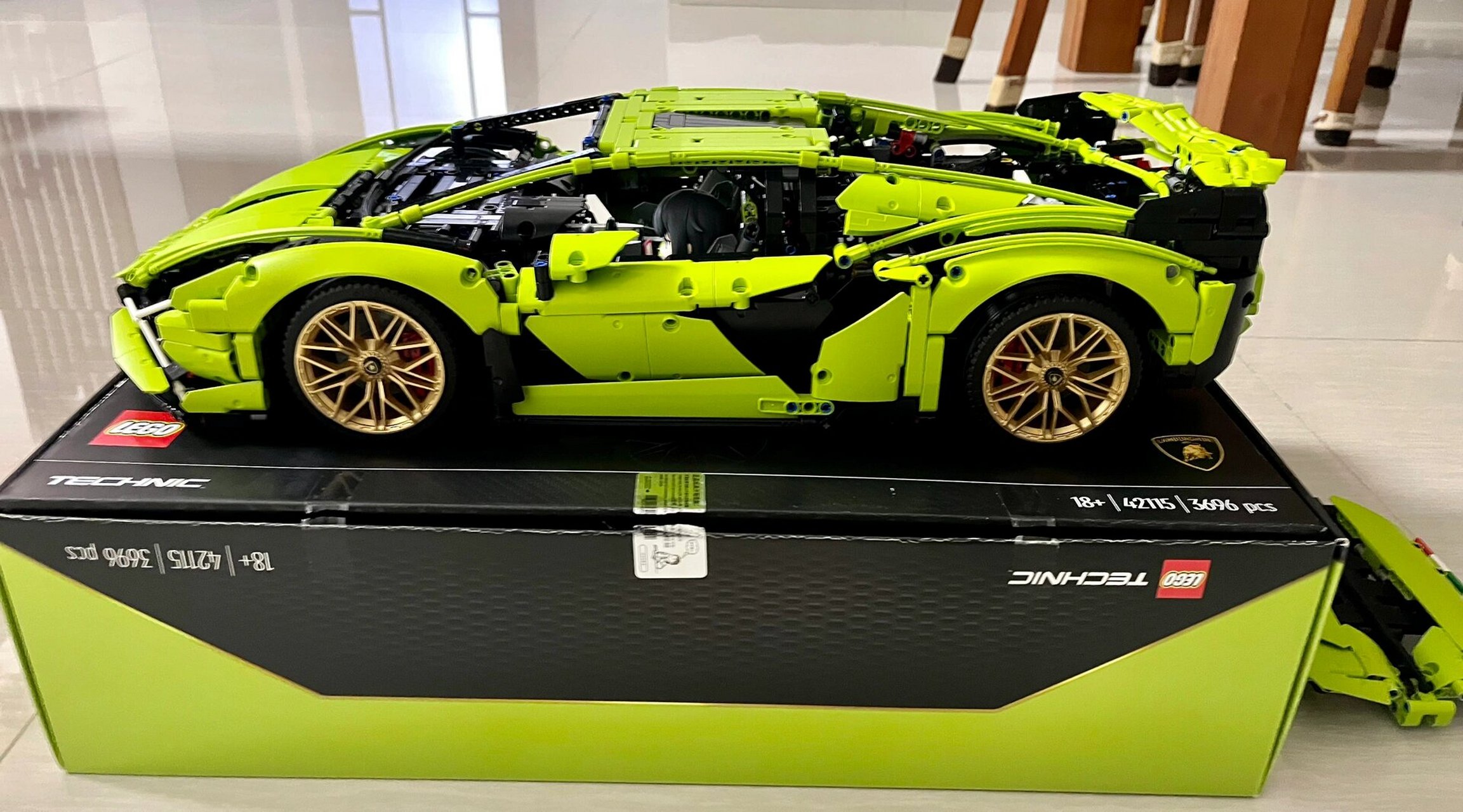 乐高兰博基尼42115 乐高正品42115兰博基尼成品 所见所得!
