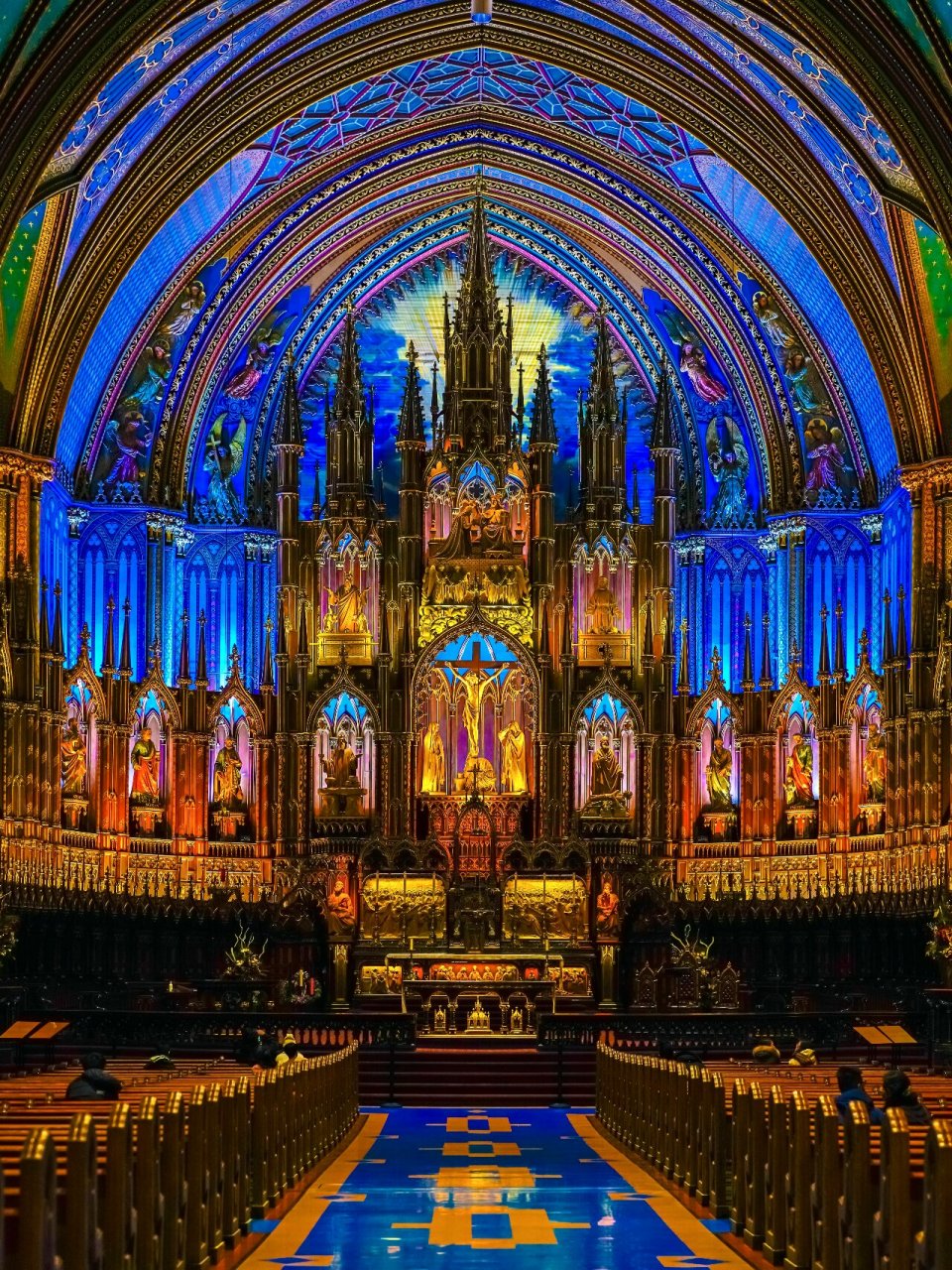 镜头下的圣母院大教堂 蒙特利尔圣母院大教堂,位于加拿大蒙特利尔市