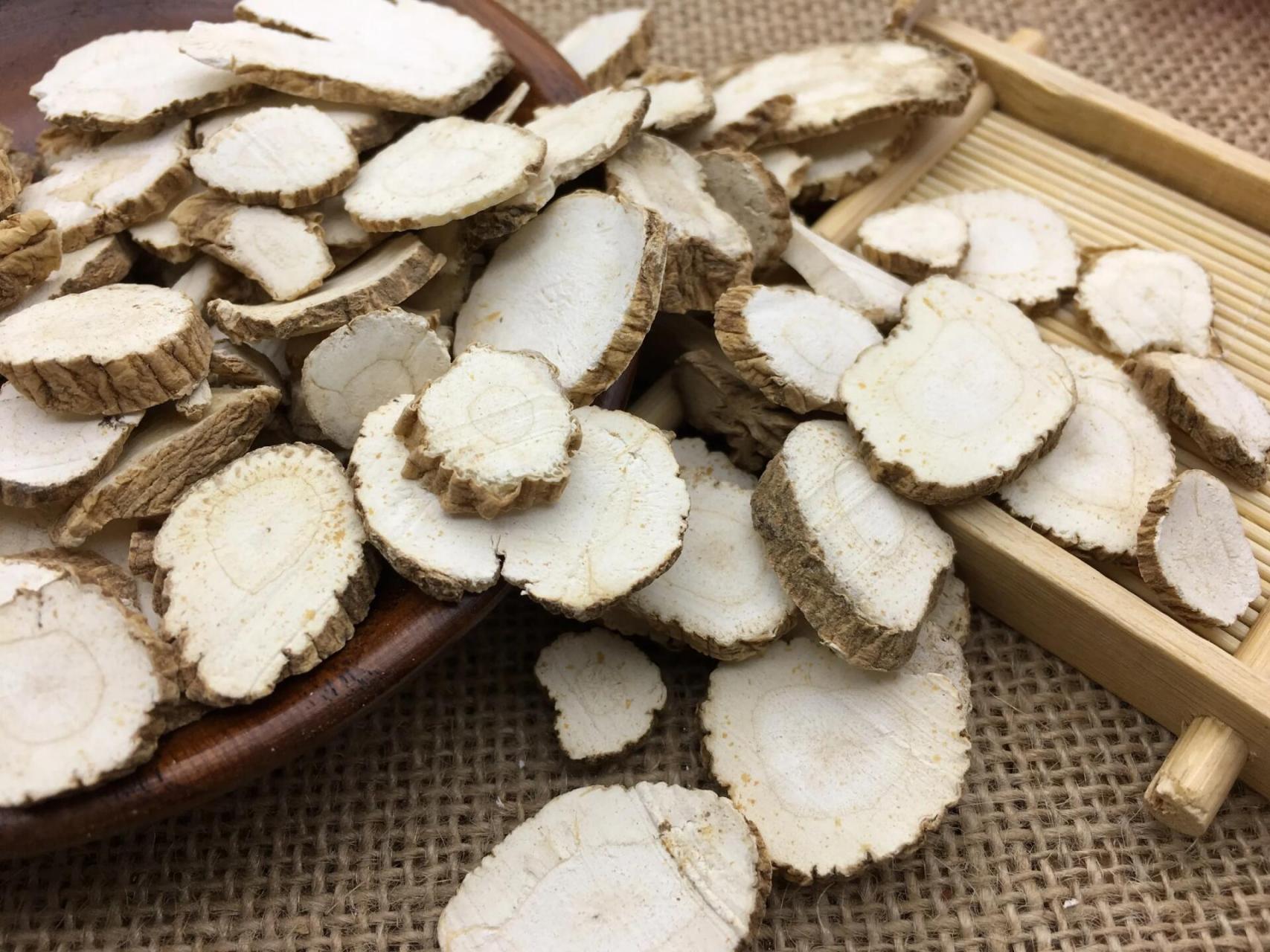 每日一味中药——白芷 白芷,生河东川谷下泽,今所在有之,吴地尤多.