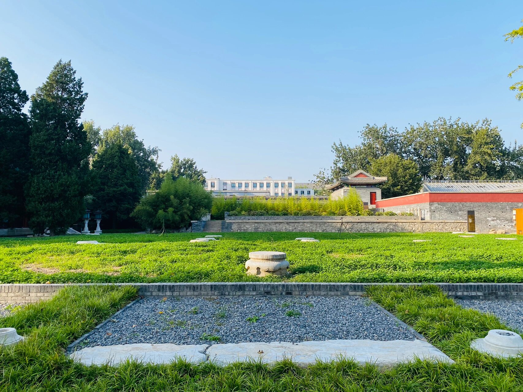 北海公园 万佛楼遗址 万佛楼躲过了1860年 1900年两次火劫 主体建筑在