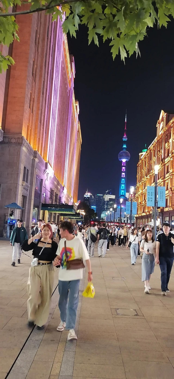 街拍中国 5月15日的上海南京路是这样的