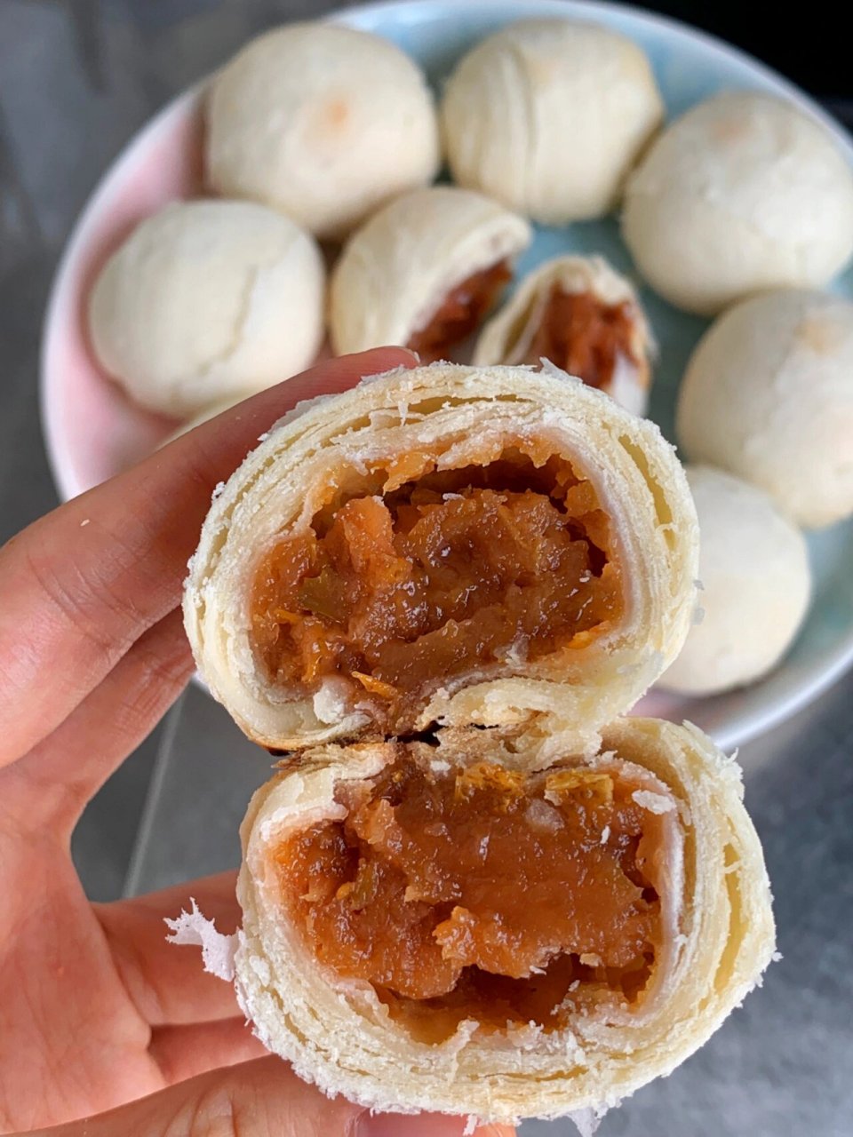 自制酸甜山楂馅酥皮点心91酥软掉渣 92食材: 山楂,白糖,玉米油