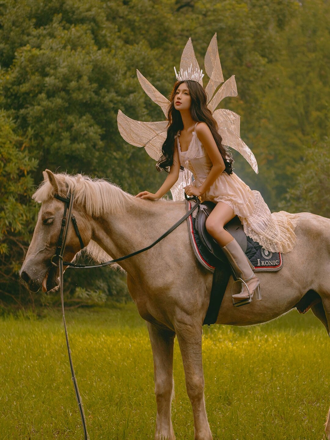 少女写真|骑马的森林精灵💚美到窒息