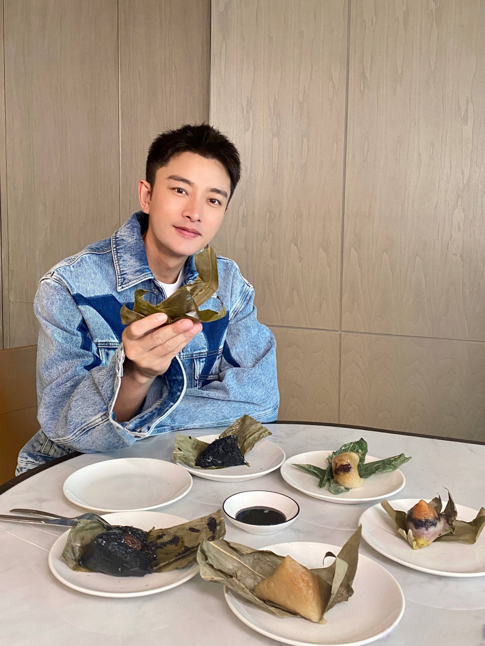 贾乃亮工作室回应#感觉一直以来贾乃亮还是比较有责任心的明星吧