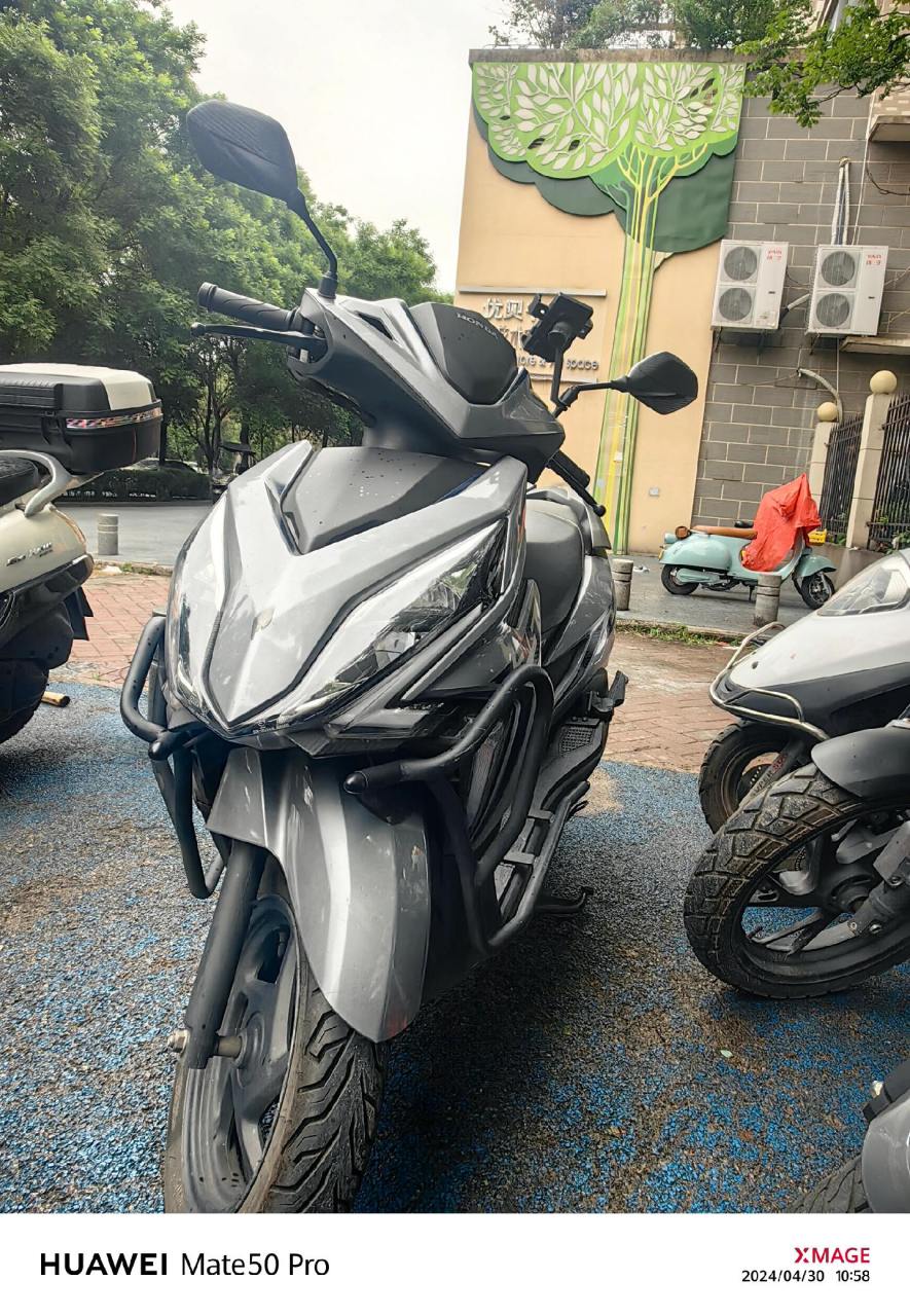 新大洲本田,裂行125,2021款感应钥匙版,16000多公里,个人一手户.