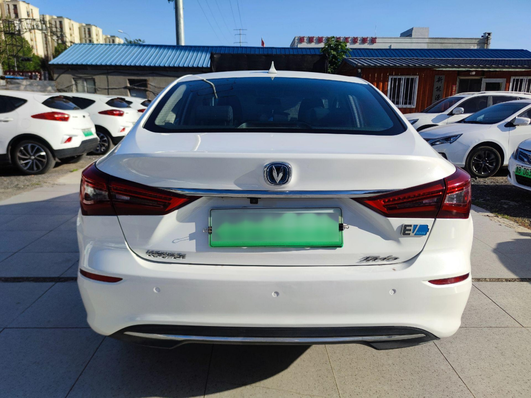 长安逸动ev460纯电车,宁德时代三元锂电池,真实续航 360公里,里外整新