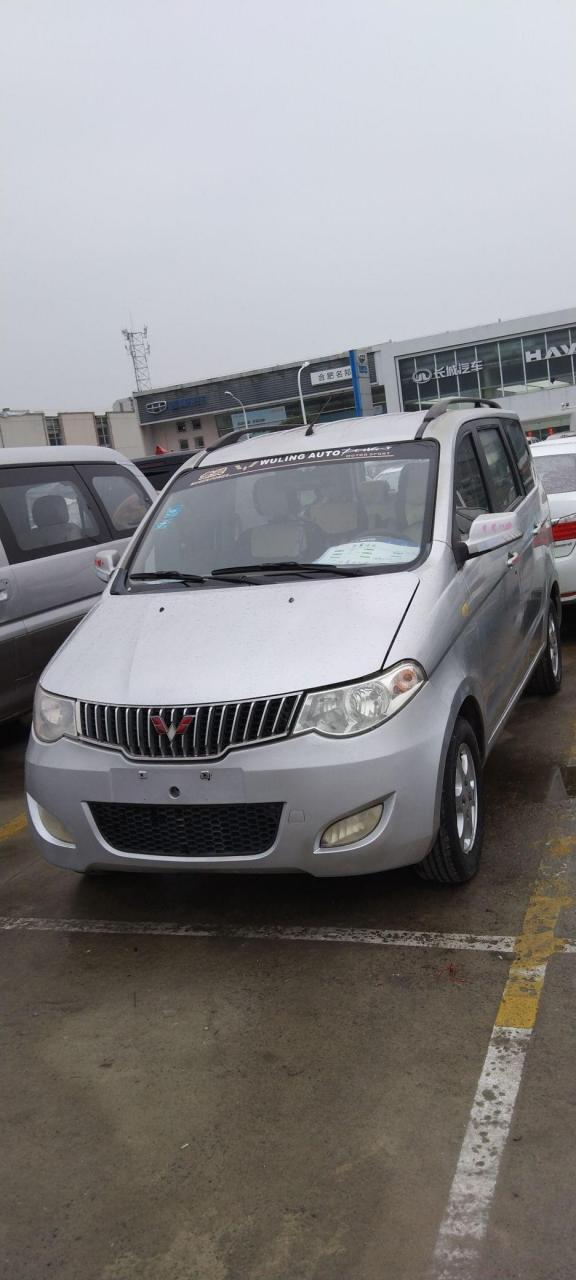 2012年五菱宏光,1.