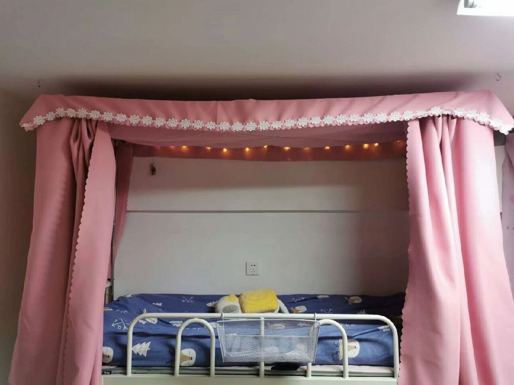 武汉学院宿舍寝室图片