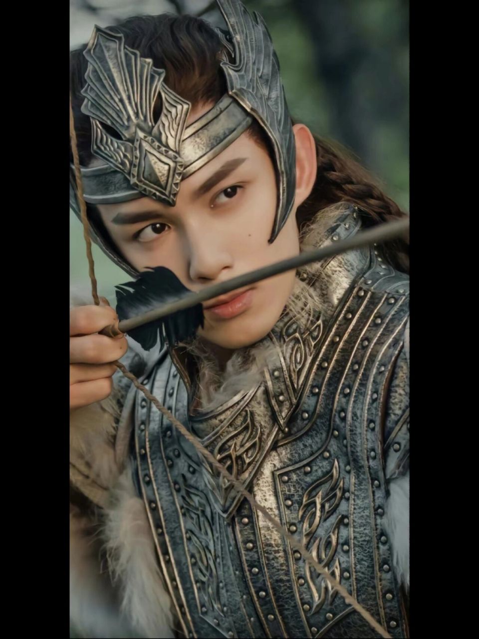 长歌行是真的行 太行了 真的去看 真的在阿窦牺牲那哭亖了 阿隼为救