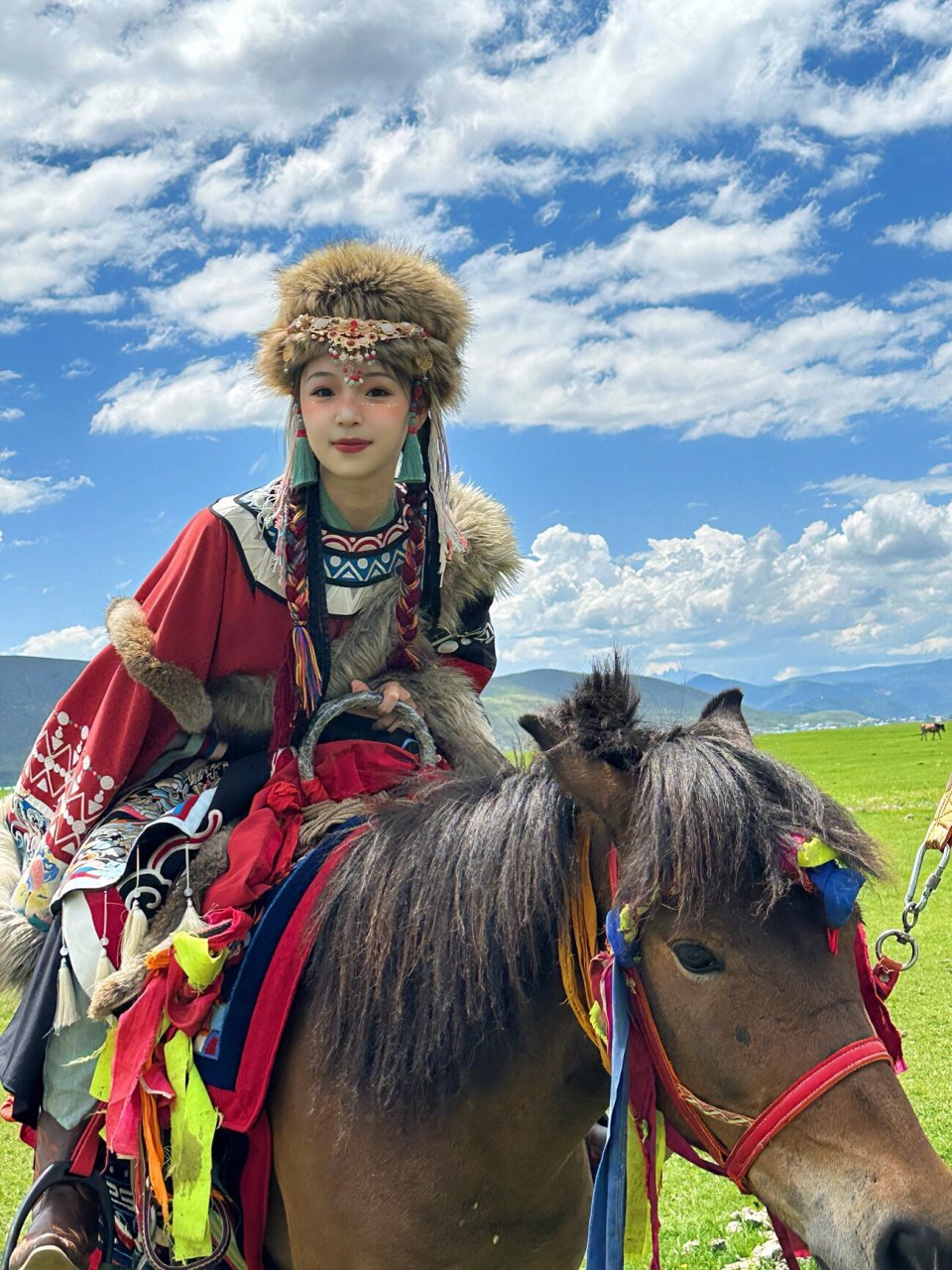 98草原骑马|藏服拍照|心中的日月 来到香格里拉怎么能不穿藏服拍照