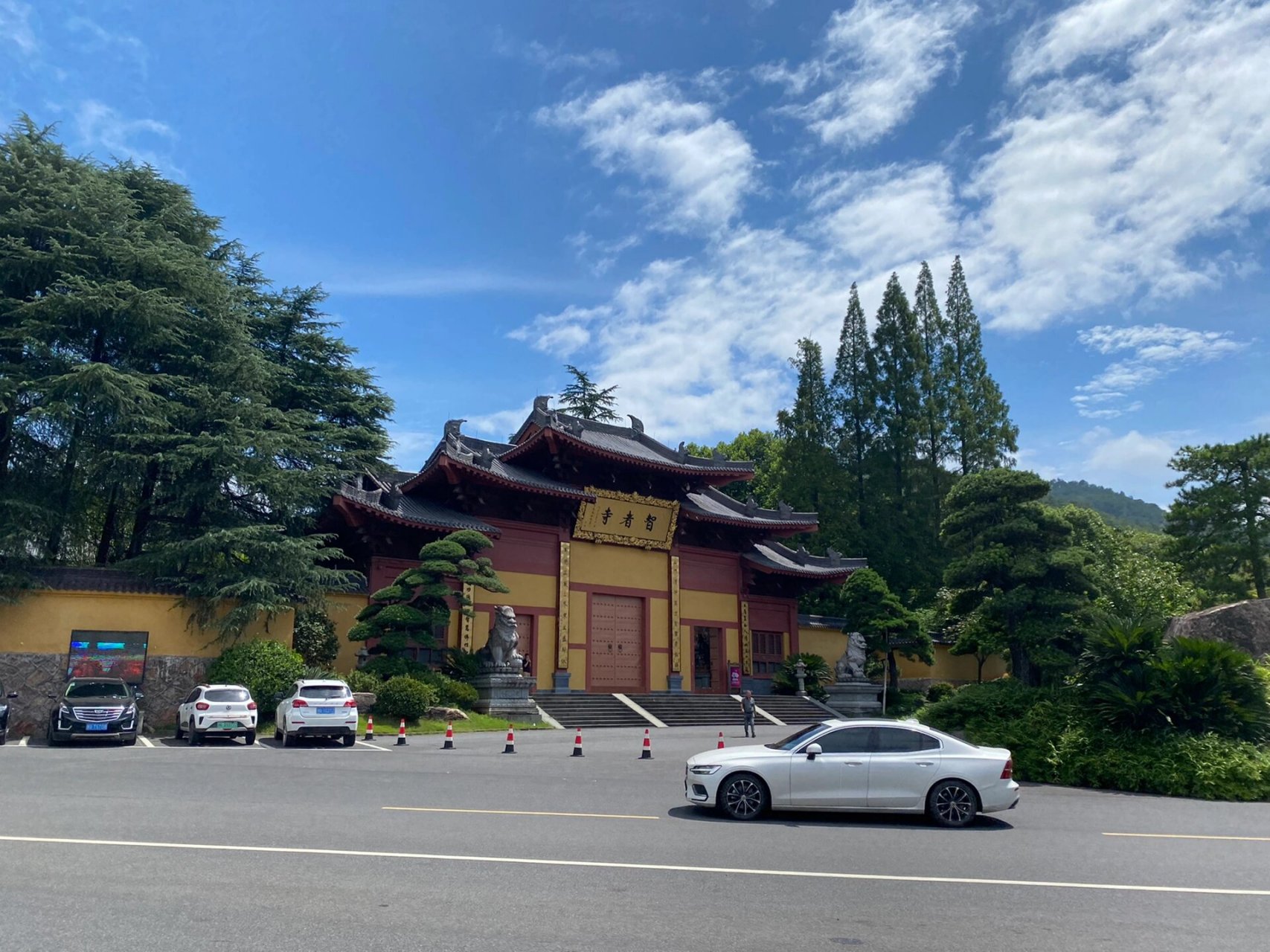 金华智者寺 没p图,智者寺看着很漂亮,北山附近.