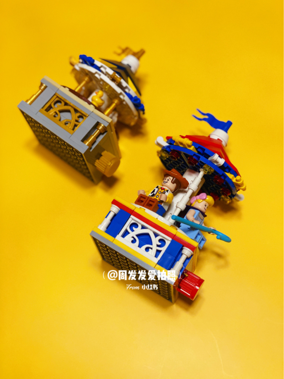 配了2个moc作品,买材料共计600块,刚从盲盒坑里爬出来,又进了乐高坑