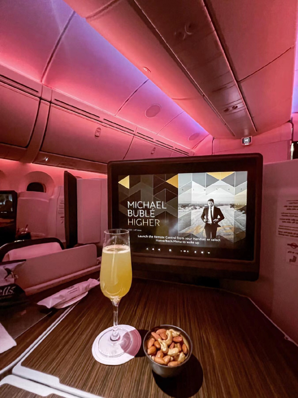 商务舱封神之作9296卡塔尔航空qsuite 93有人在乘坐过卡塔尔