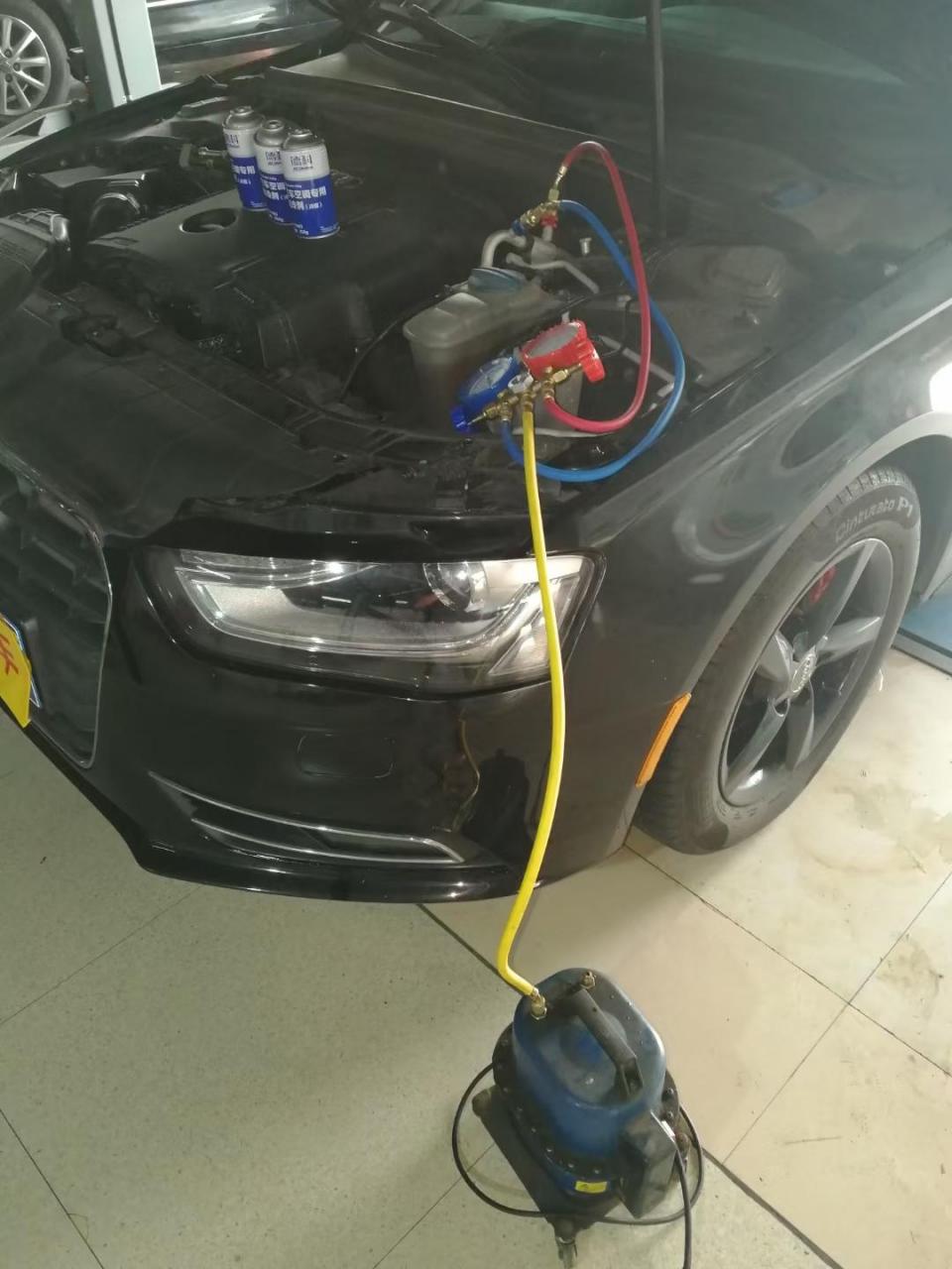 奥迪a4l反映开空调冷气,出暖风,经过检查发现是空调压缩机的电池阀坏