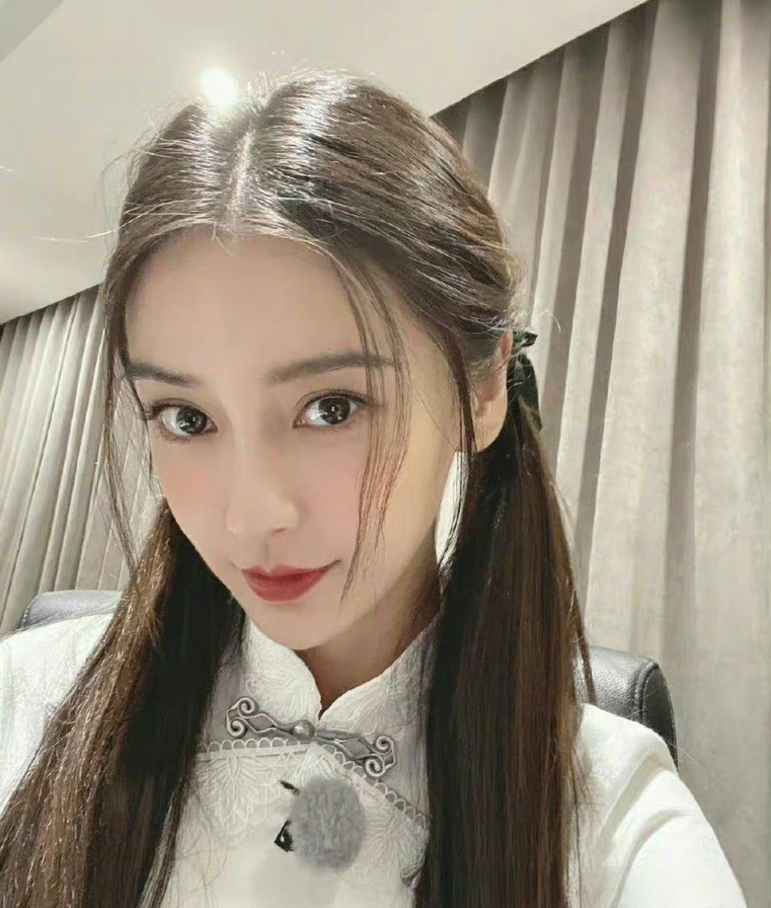 angelababy ins粉丝破一千万,这好像在内娱女明星里算独一份了吧,没