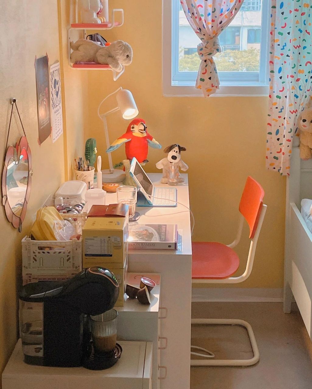 9299女生小户型卧室布置 | 好可爱~90