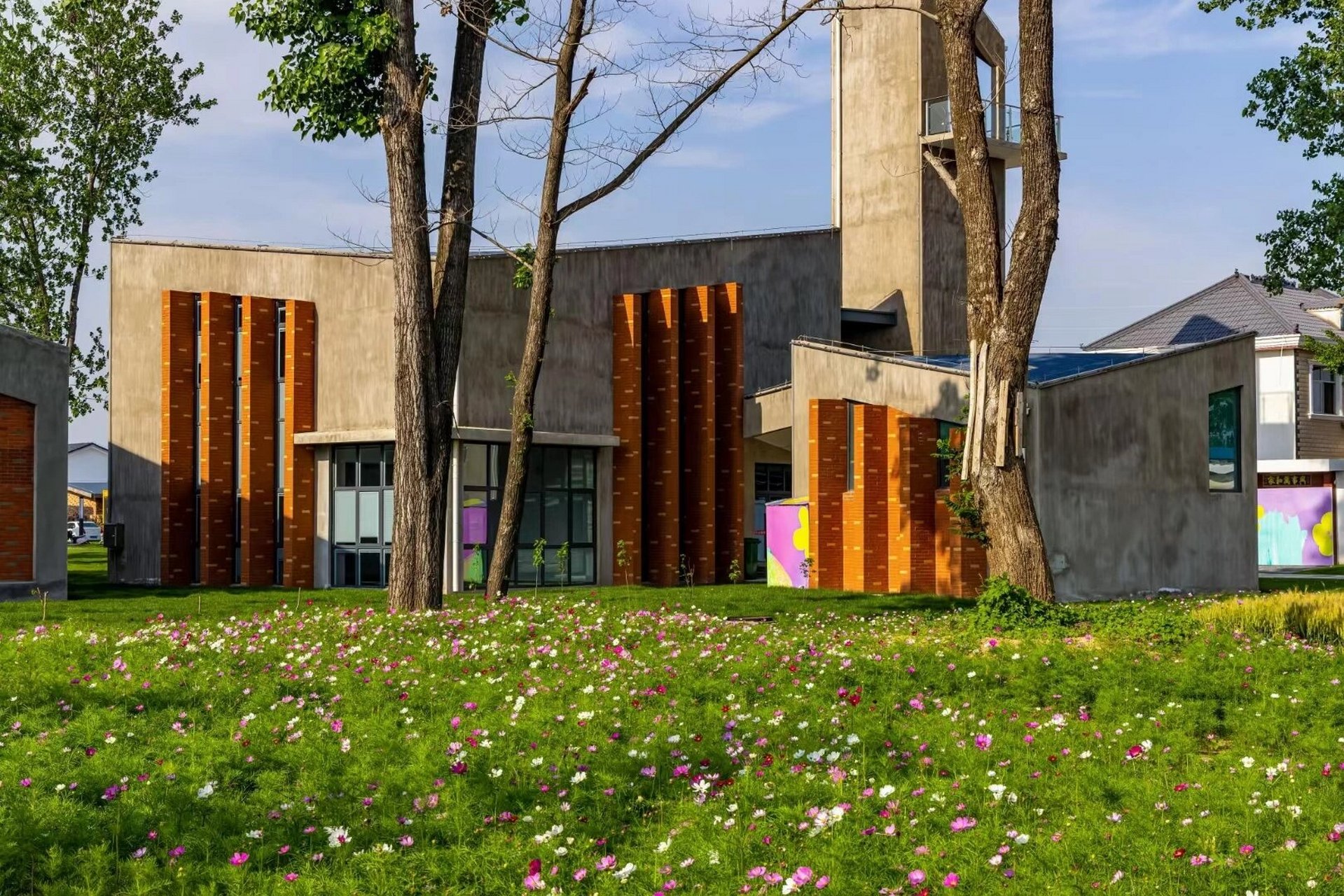 美上心田艺术村打卡   美上心田艺术家村位于六安市金安区城北乡