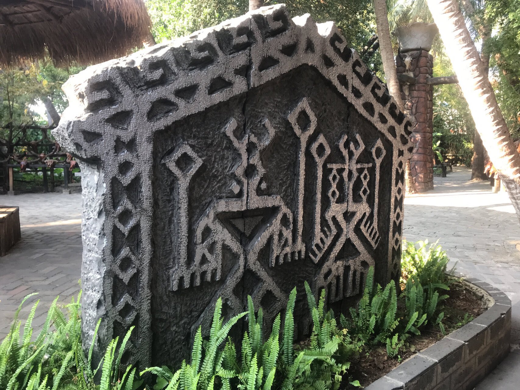 小巧精致的椰田古寨,性价比超高的三亚景区 97椰田古寨位于陵水县英