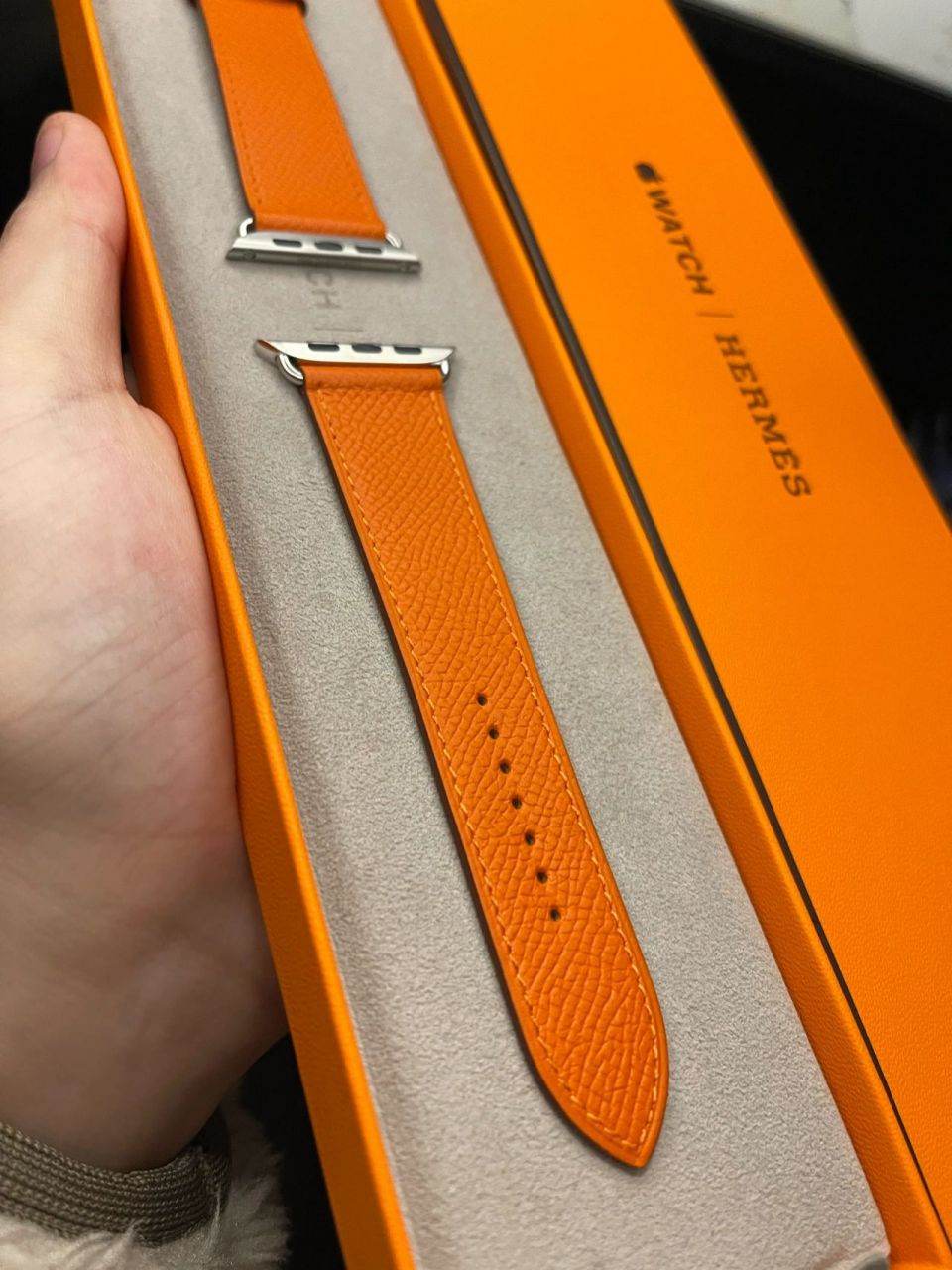 apple watch爱马仕荔枝皮橘色表带45mm 荔枝皮也有叫掌纹的 是因为