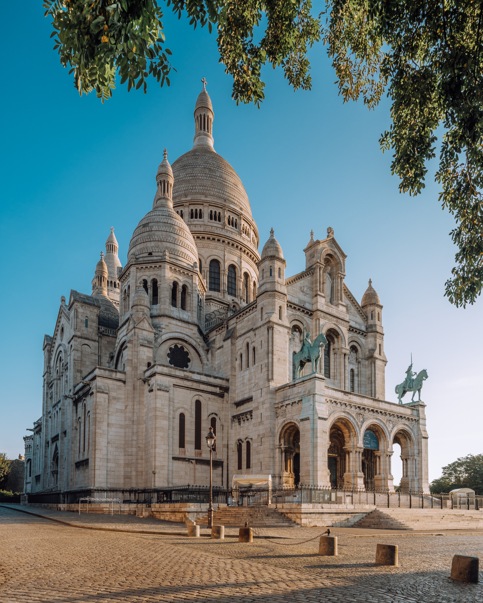 视觉中国超话#打卡巴黎地标的方式nextlevel了#跟着小视沉浸式探索