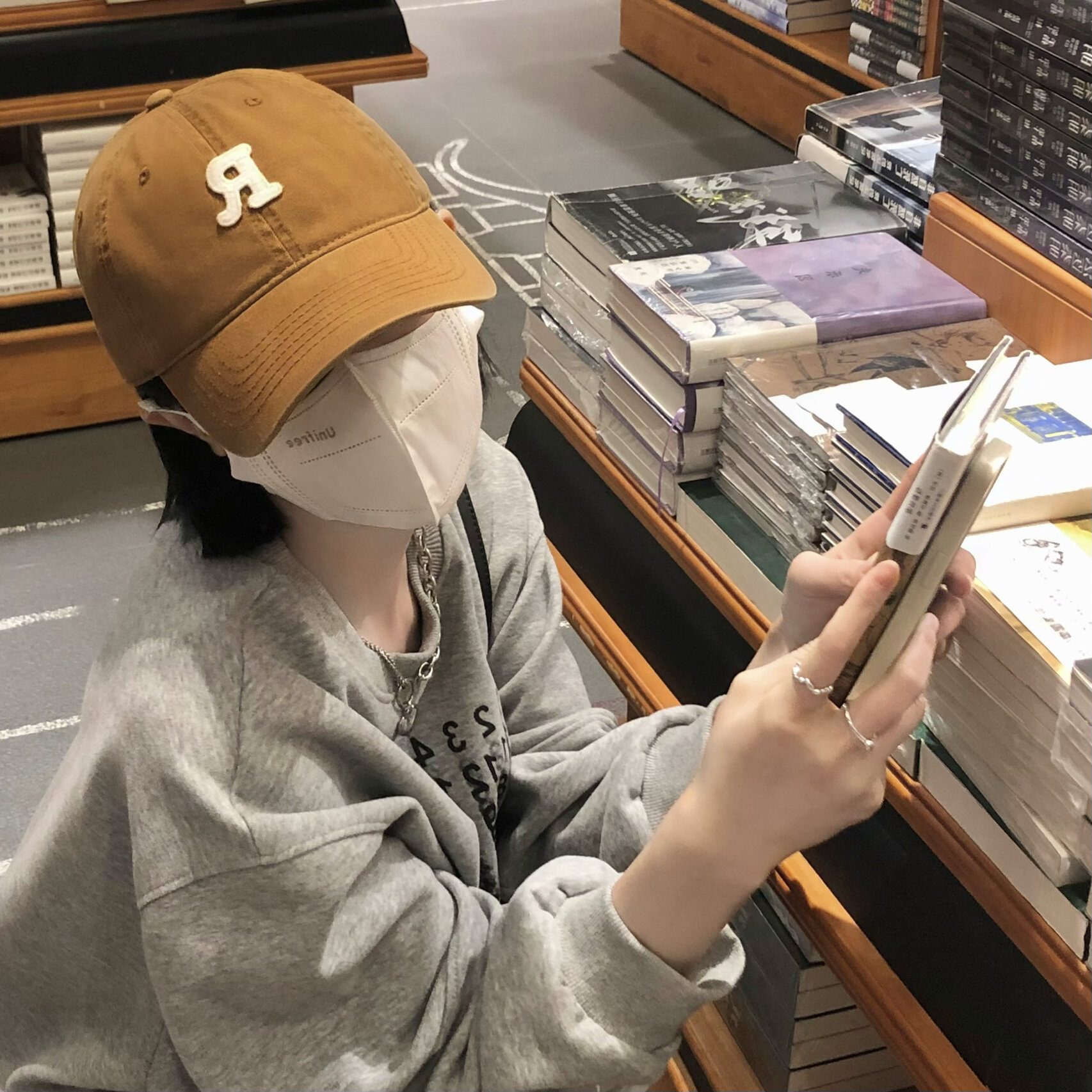 短发戴棒球帽不露脸也好出片啊⚫️