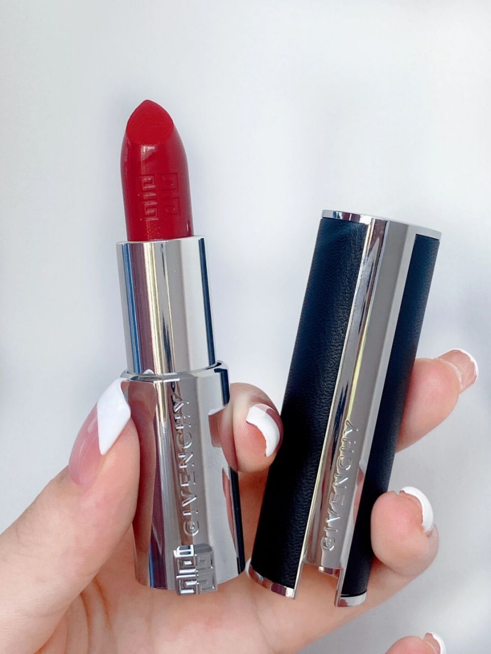 涂上这支纪梵希全新小羊皮n333简直就是超模即视感!