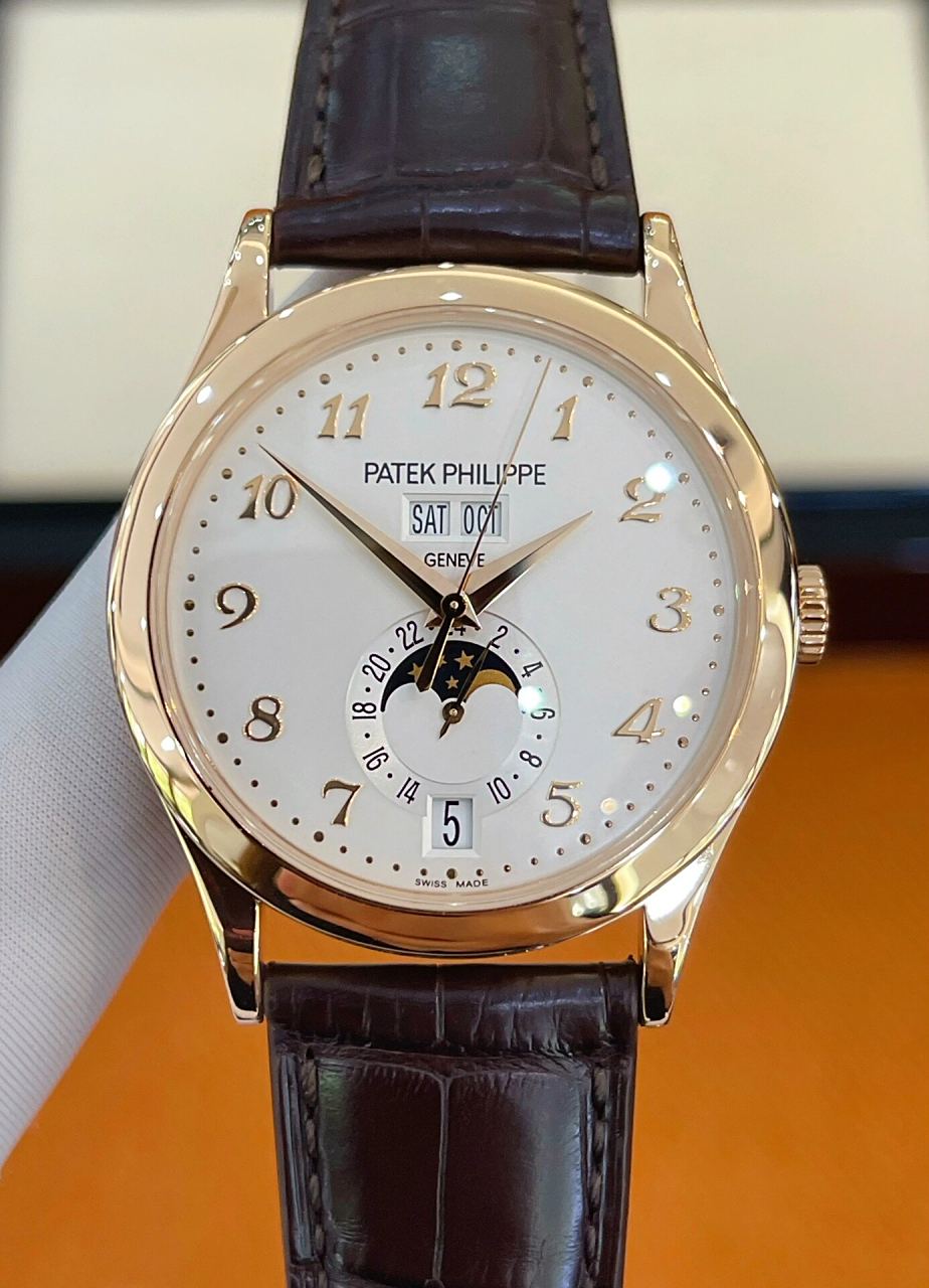 百达翡丽年历月相腕表 型号5396r功能自动 百达翡丽年历月相腕表 型号