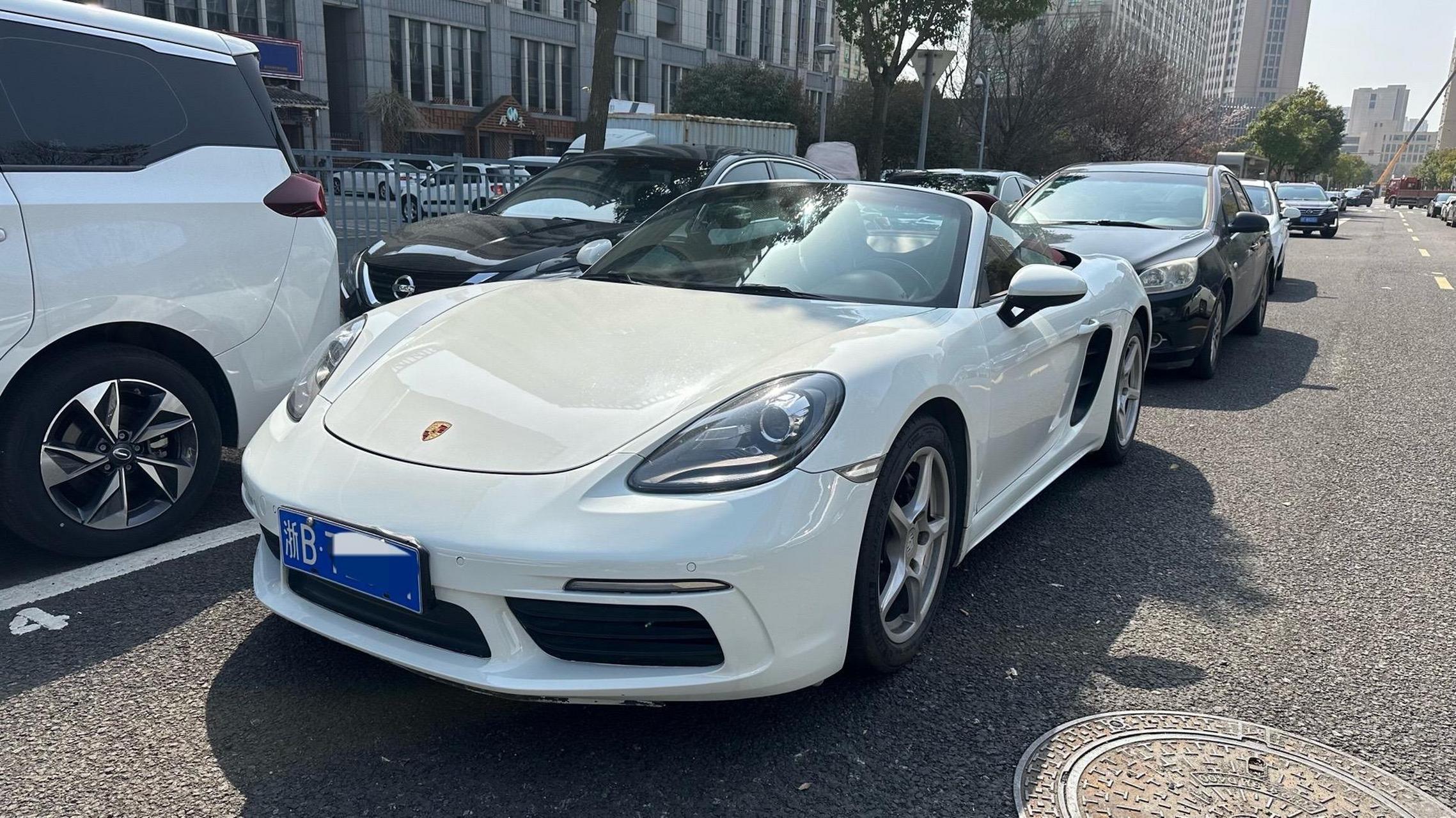 保时捷boxster718 敞篷 售价:30.