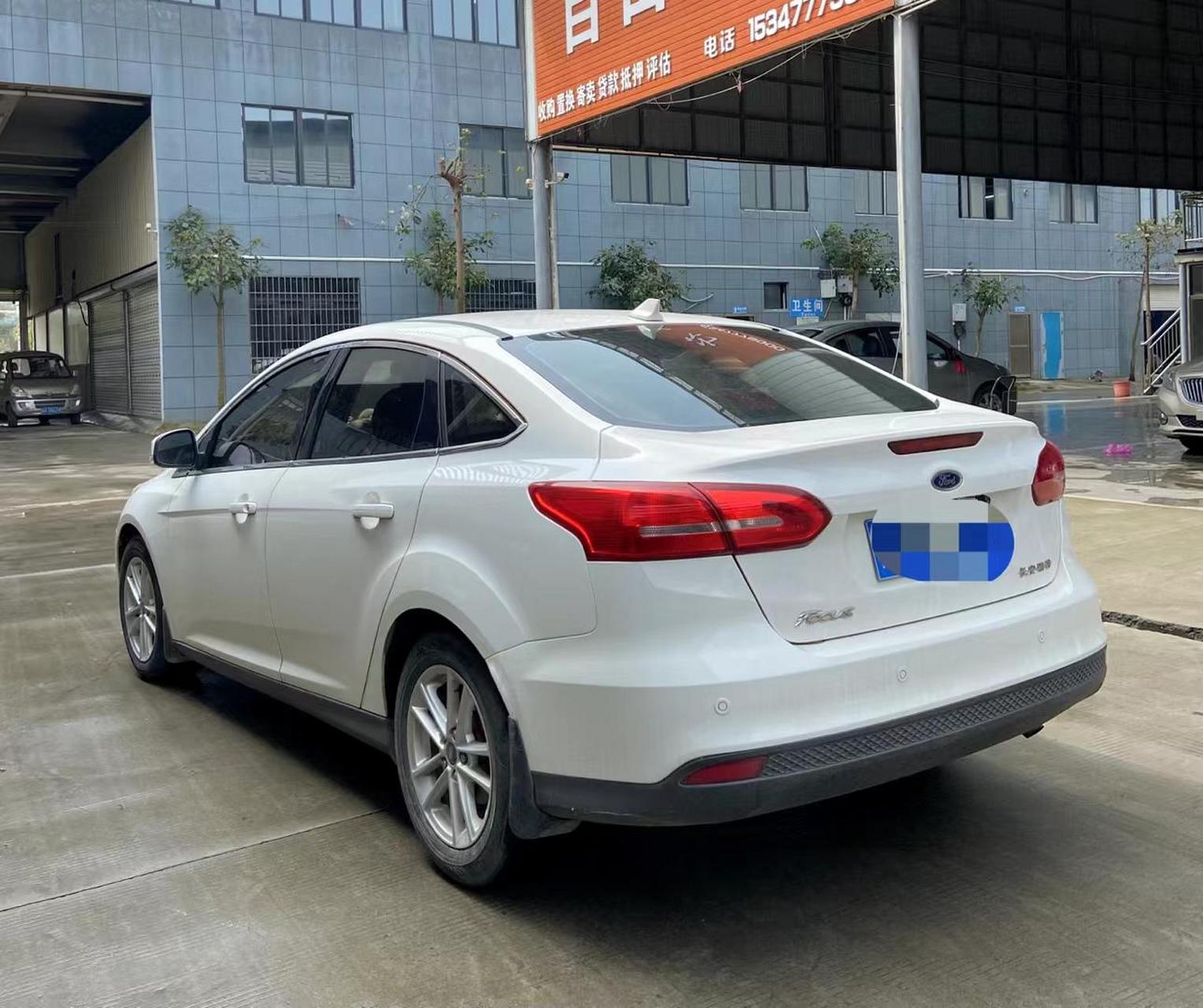 公务员极品一手 17款福特福克斯 三厢 1.