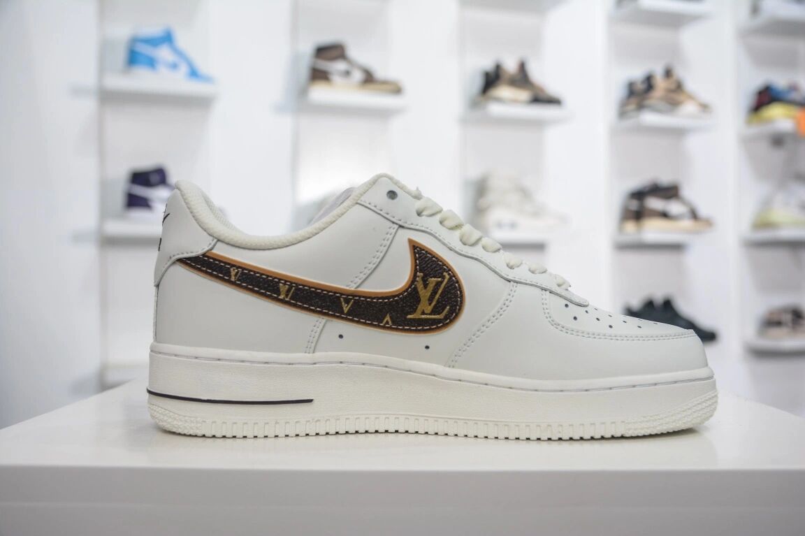 路易威登lv耐克2022联名鞋王空军一号款 300到家