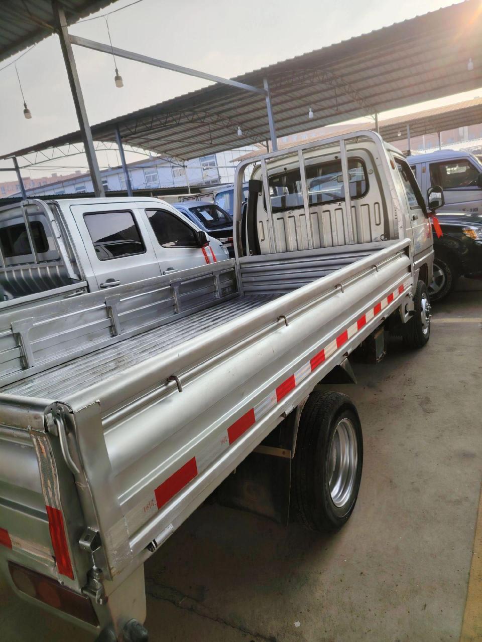 15年5月驭菱vq1单排后双轮货车,1.