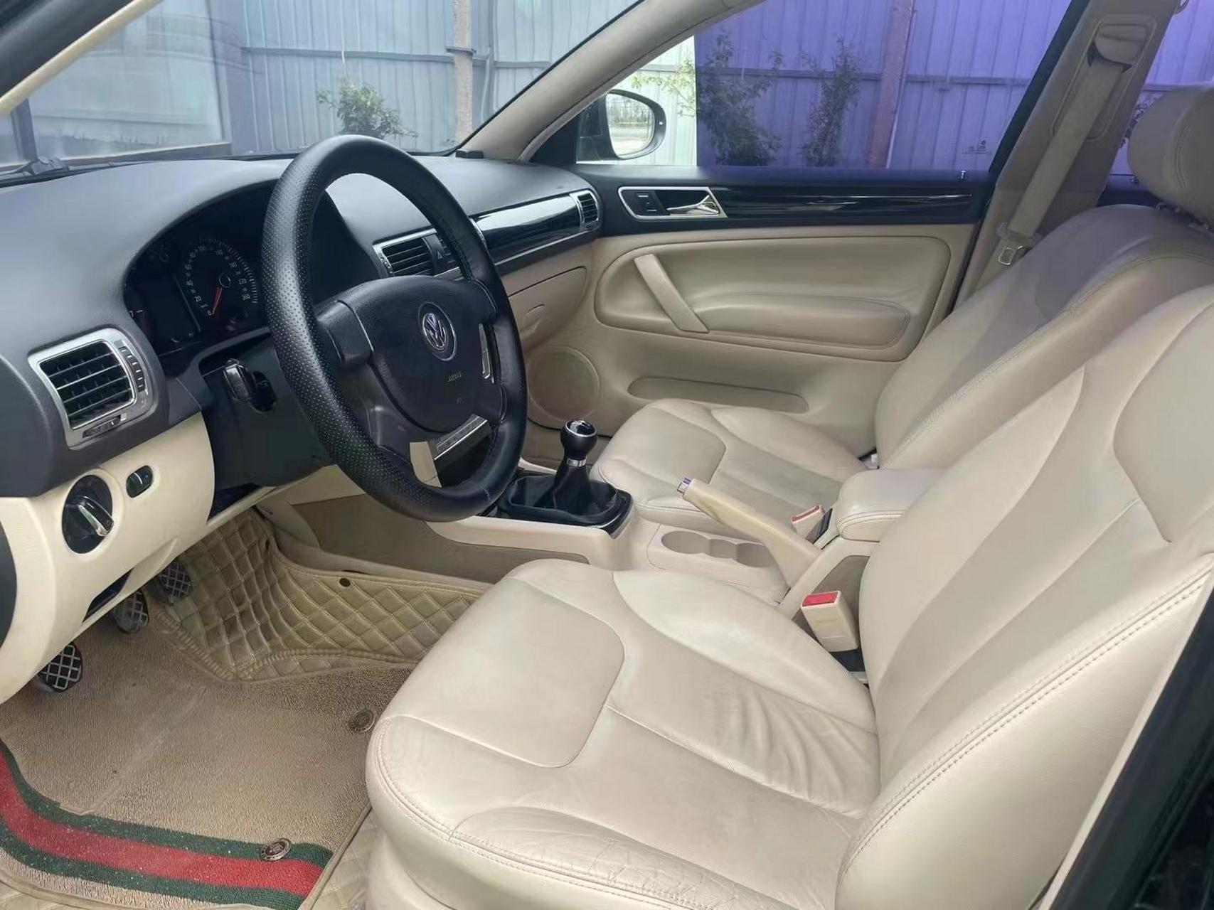 最新到家2011年大众帕萨特2.